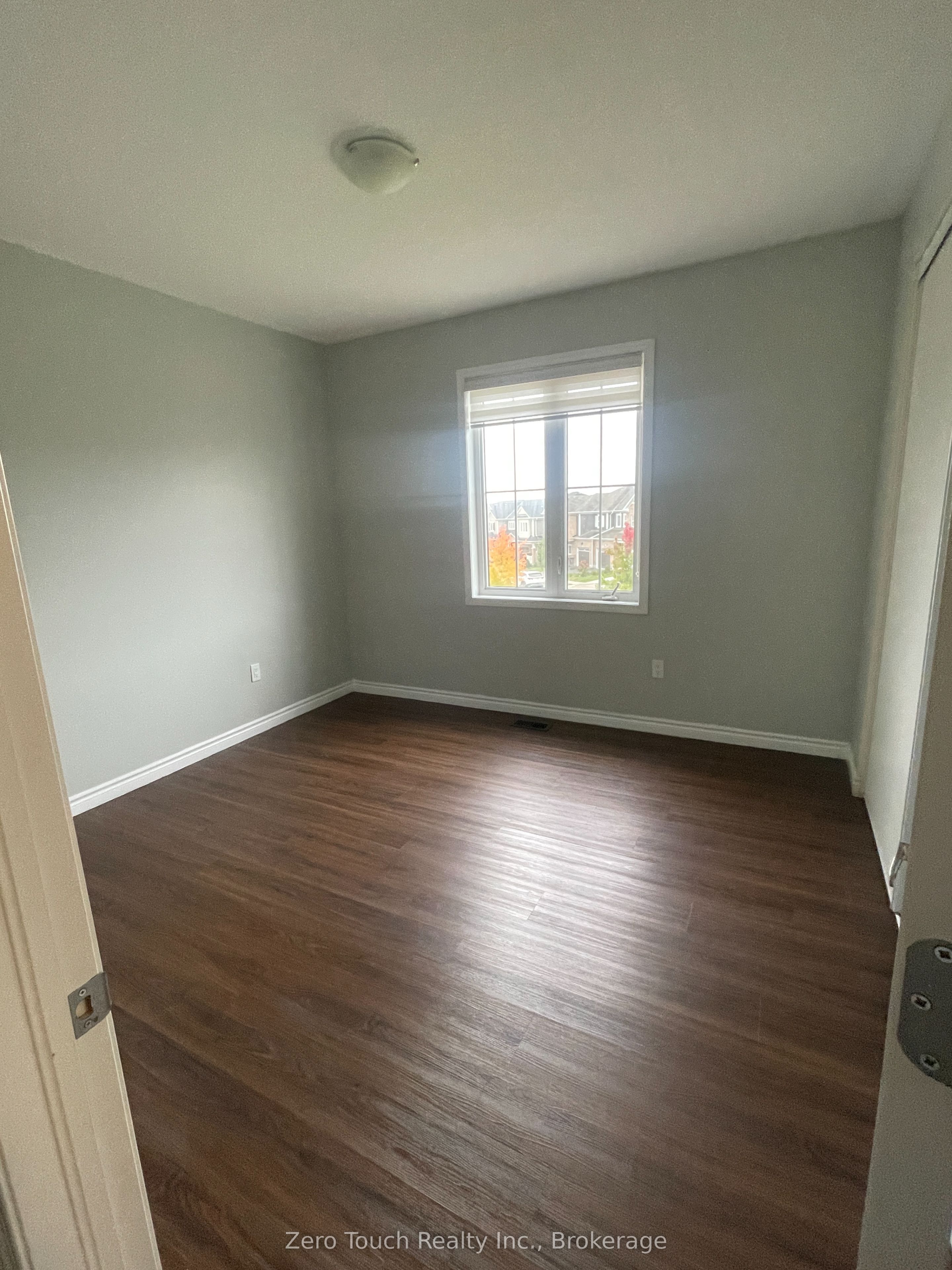127 Watermill Street W Property Photo 10