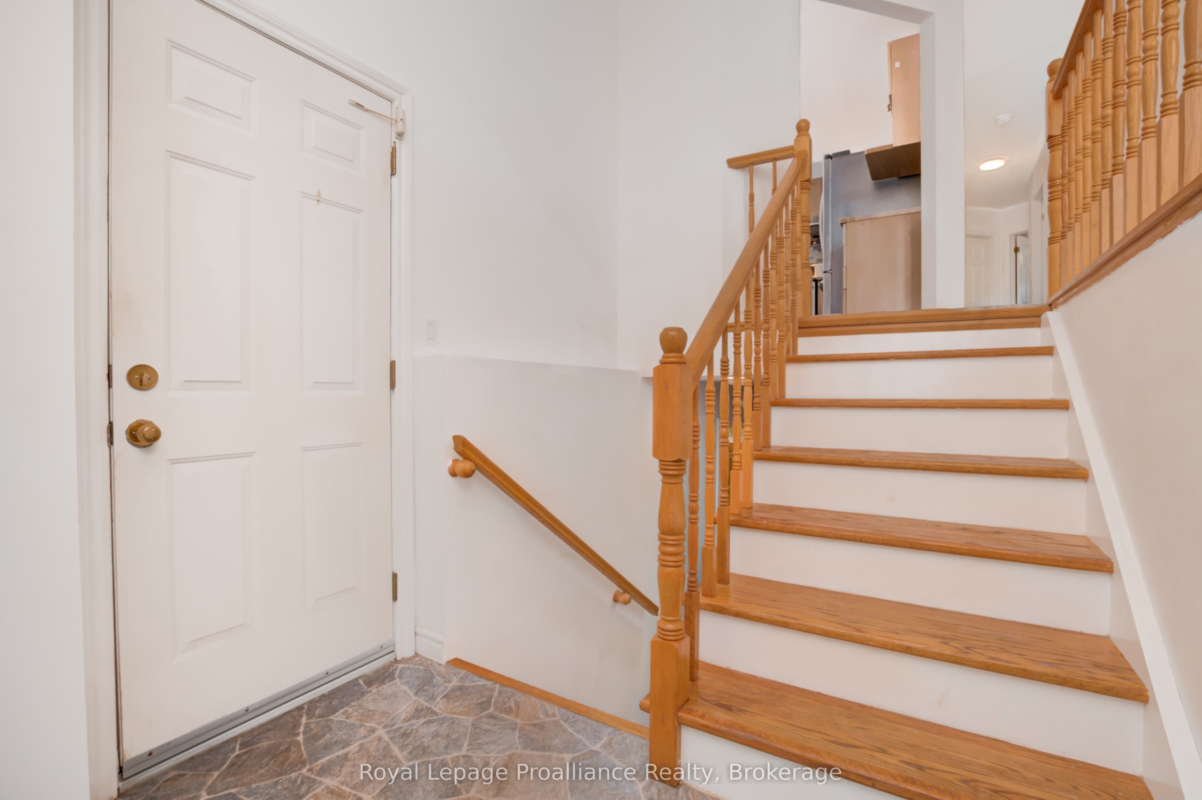 120 Raglan Street Property Photo 5