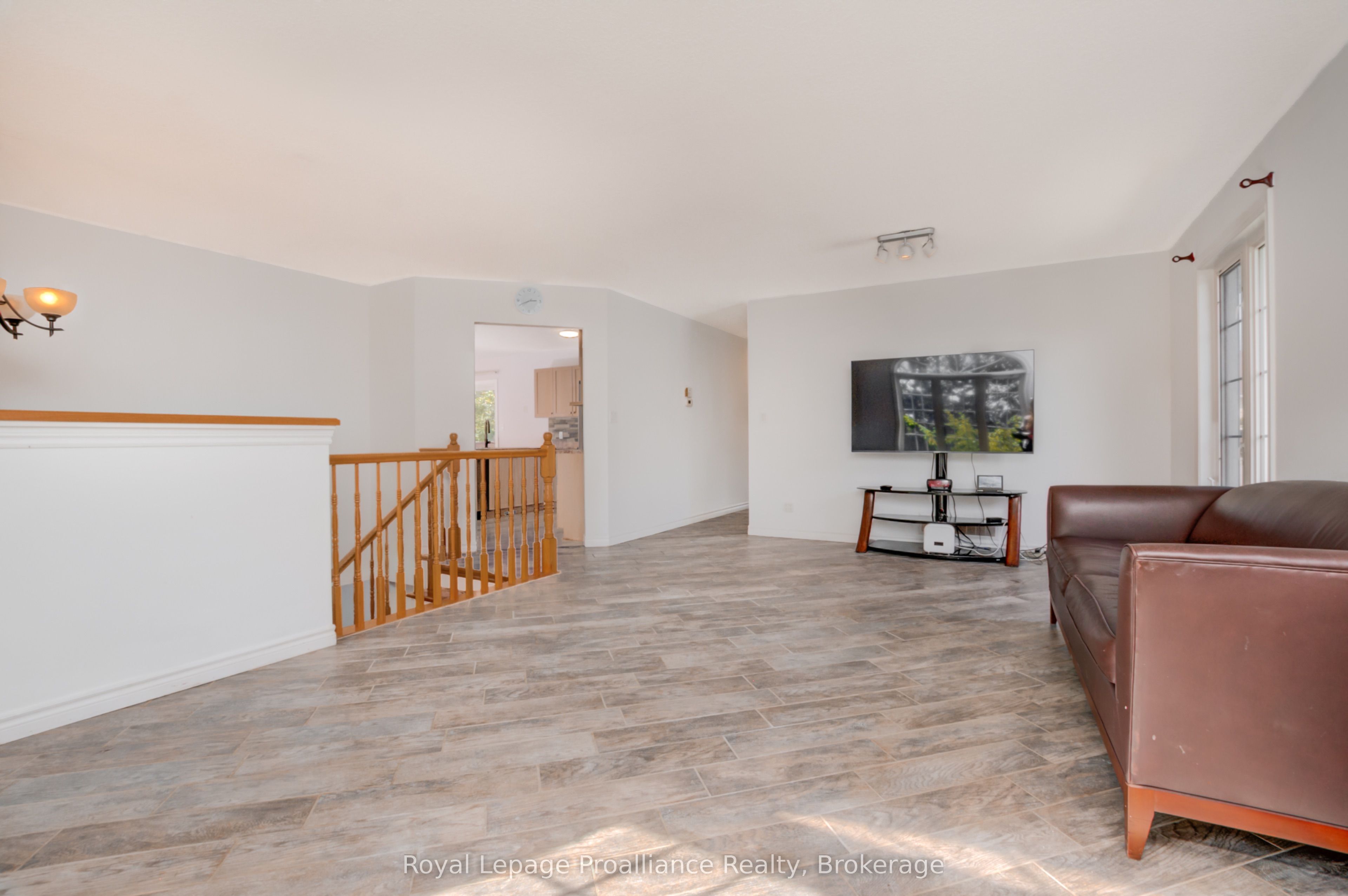 120 Raglan Street Property Photo 9