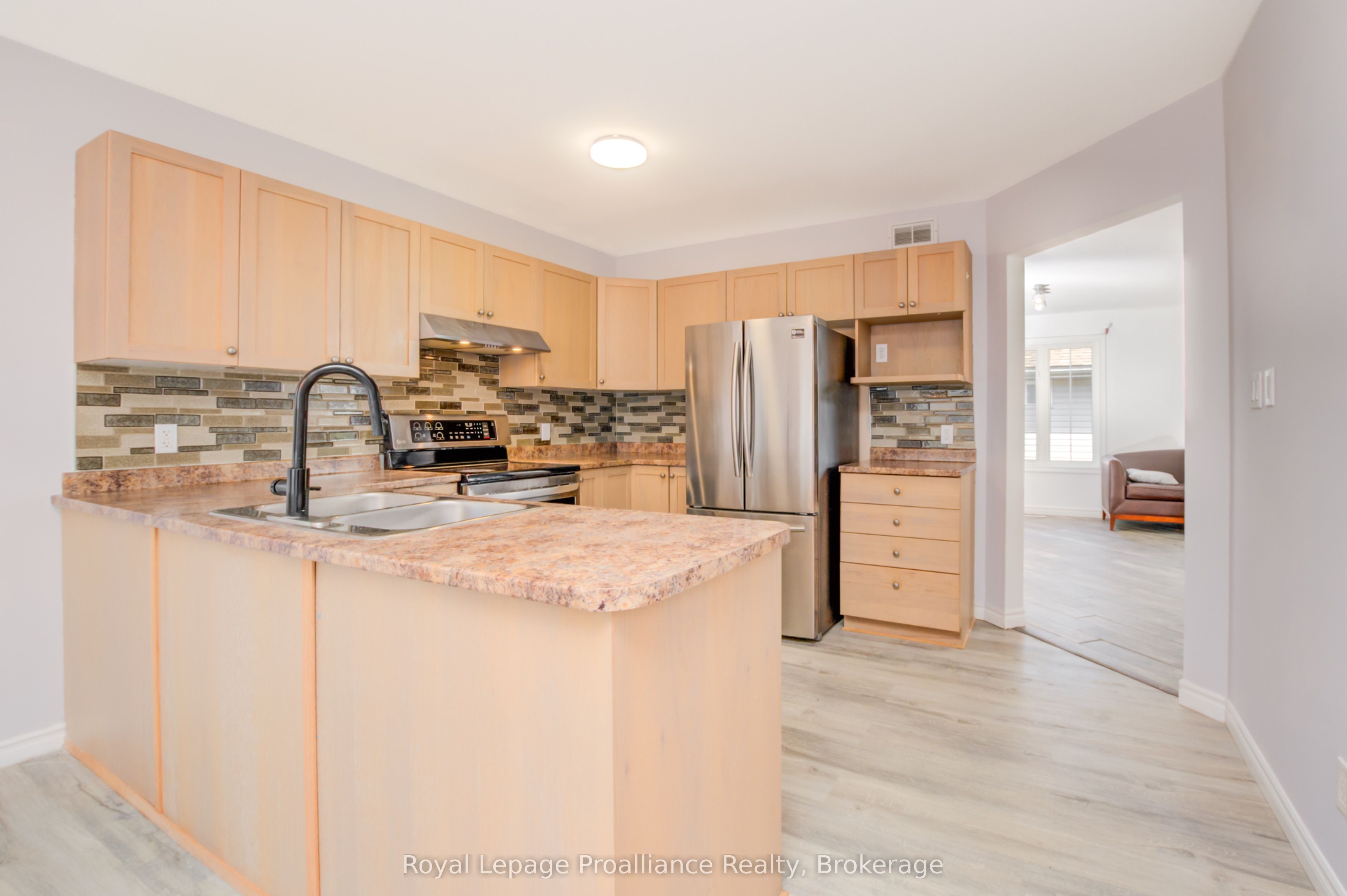 120 Raglan Street Property Photo 12