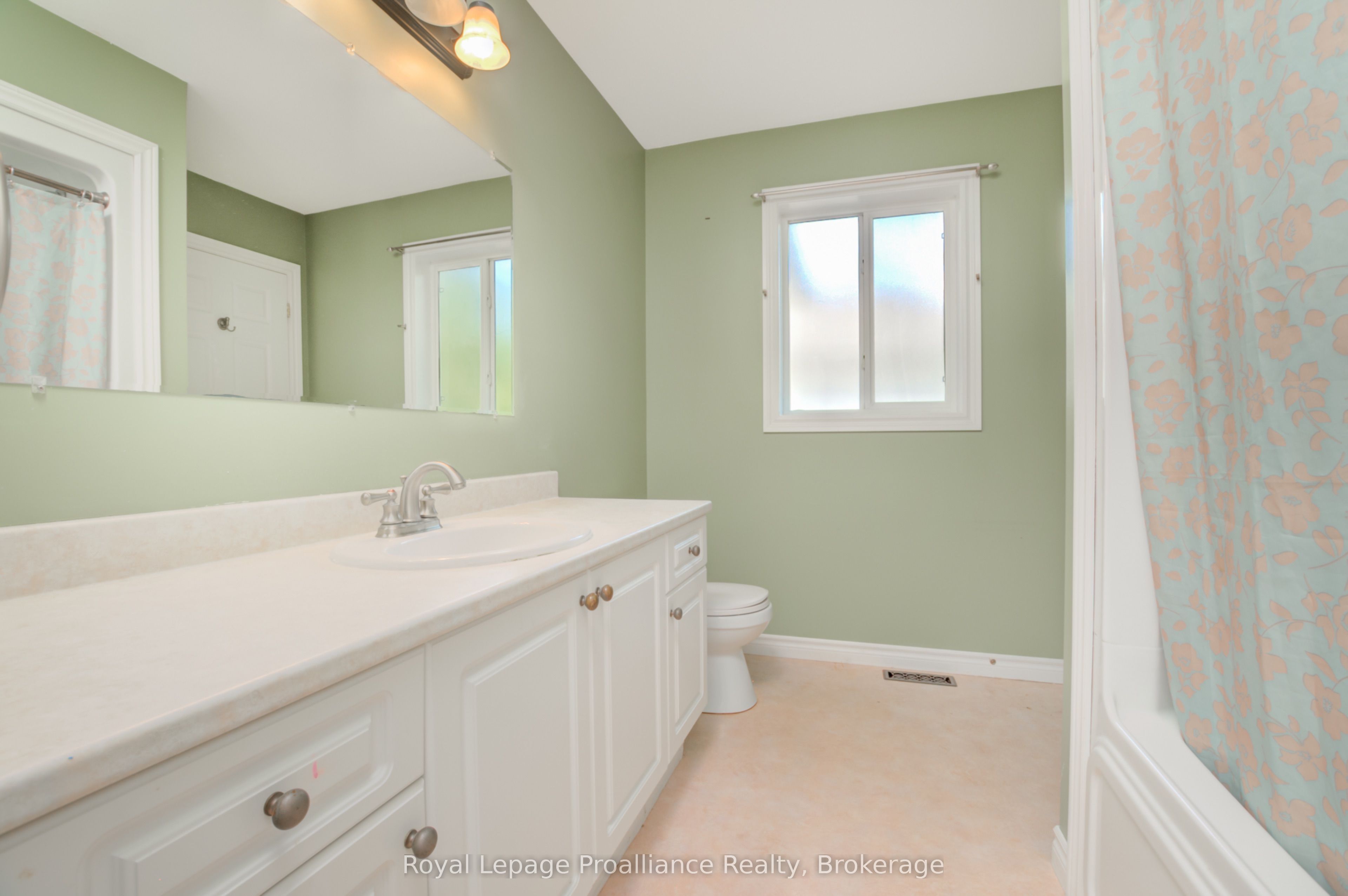 120 Raglan Street Property Photo 21