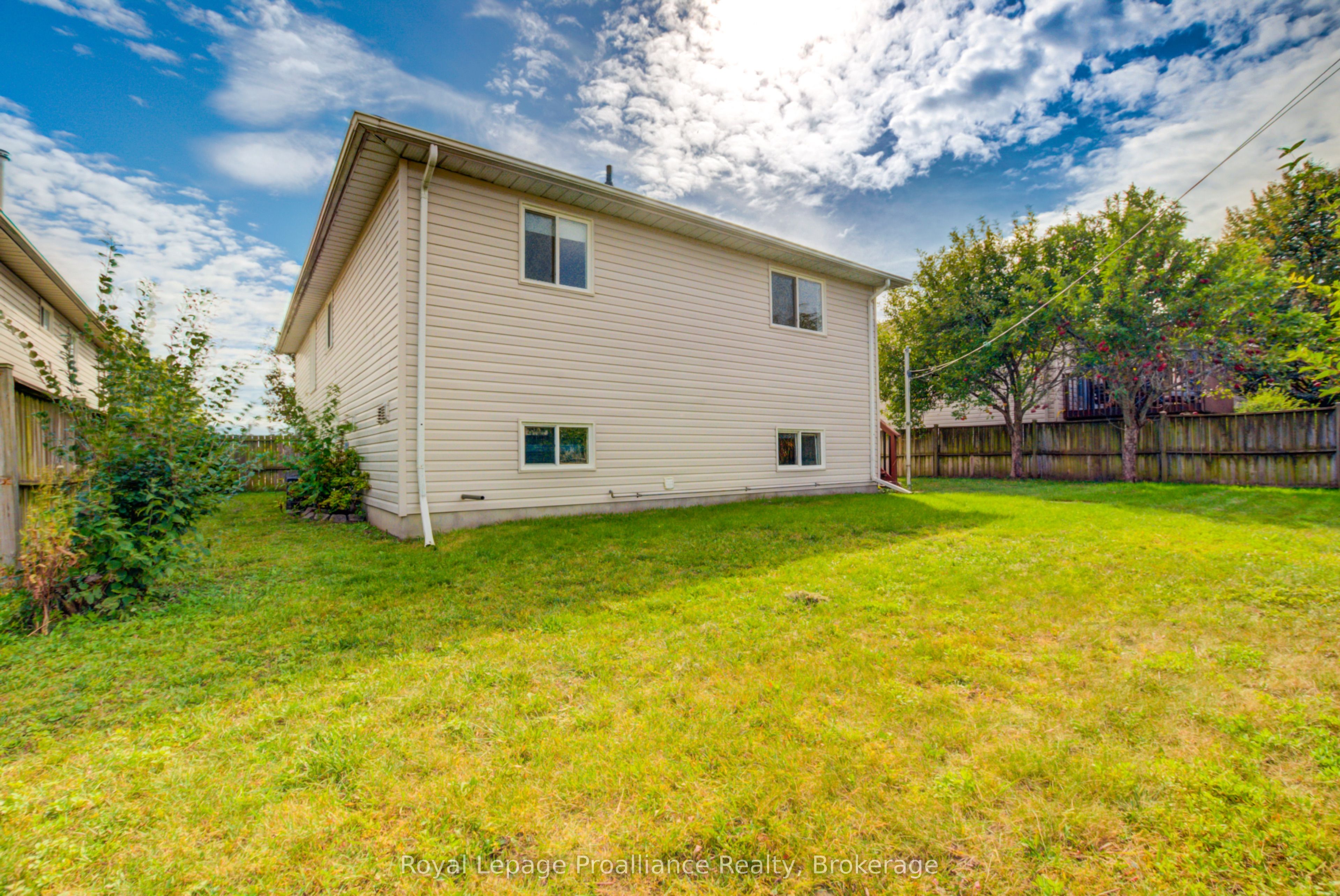 120 Raglan Street Property Photo 36