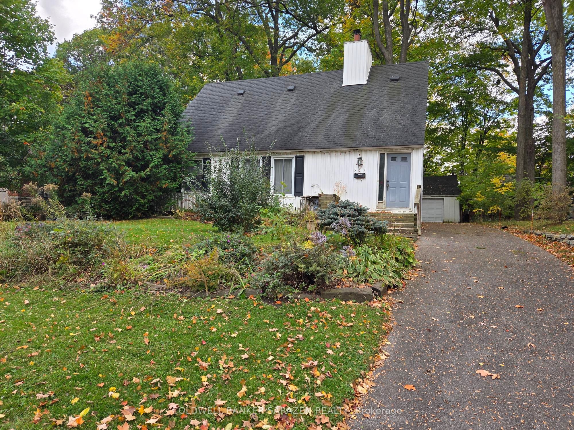 312 Cunningham Avenue E Property Photo 1