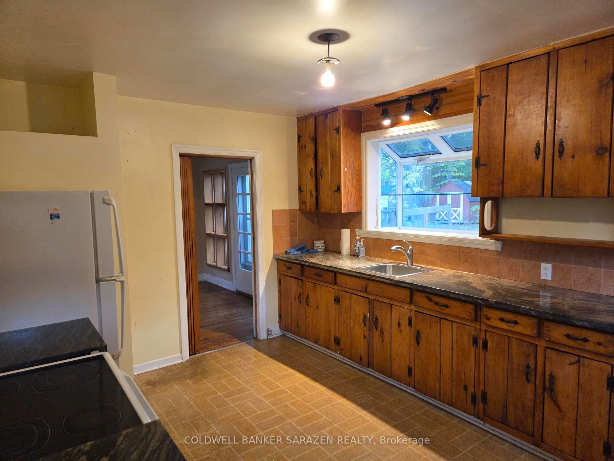 312 Cunningham Avenue E Property Photo 7