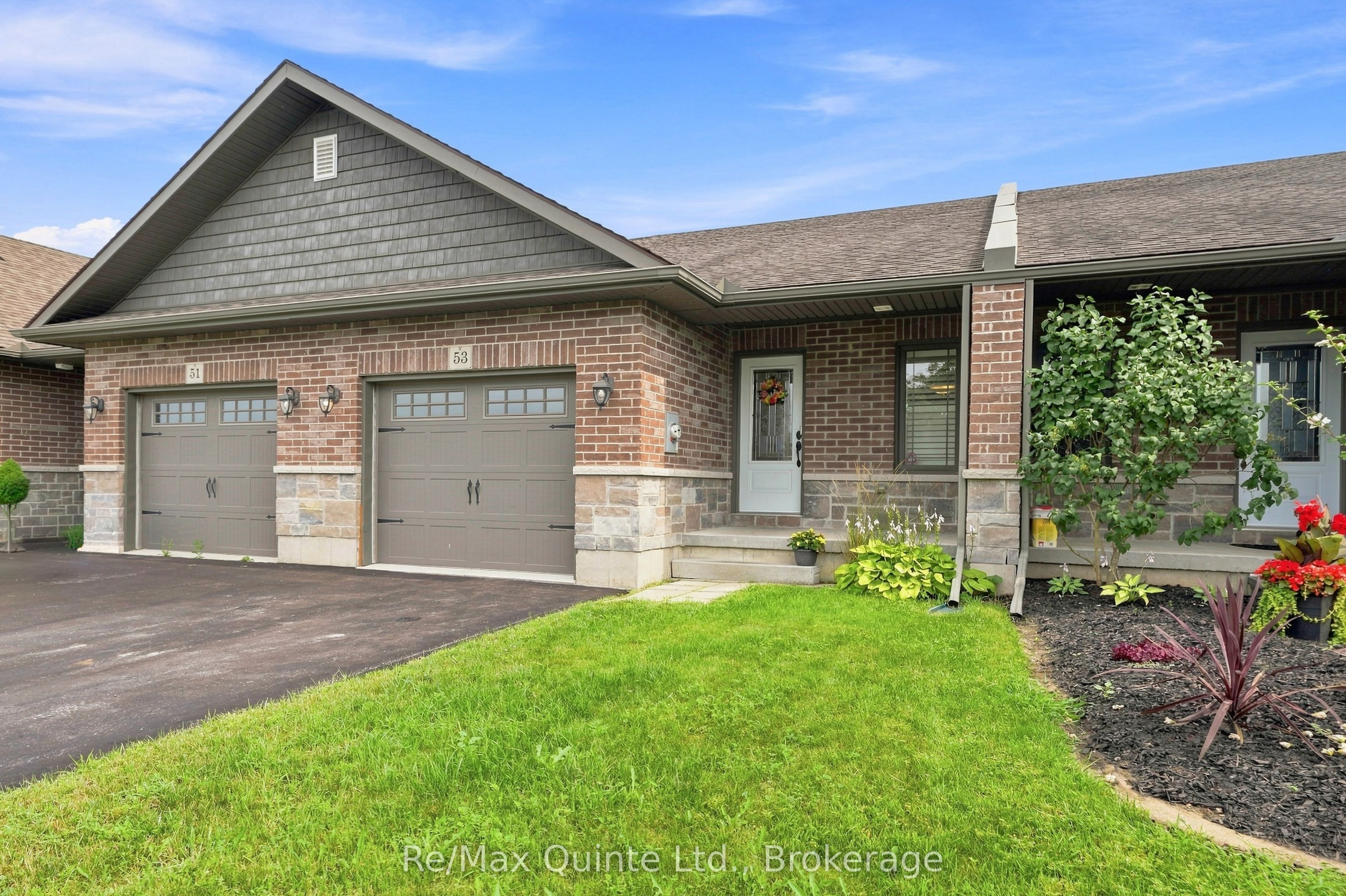 53 Aspen Drive Property Photo 3