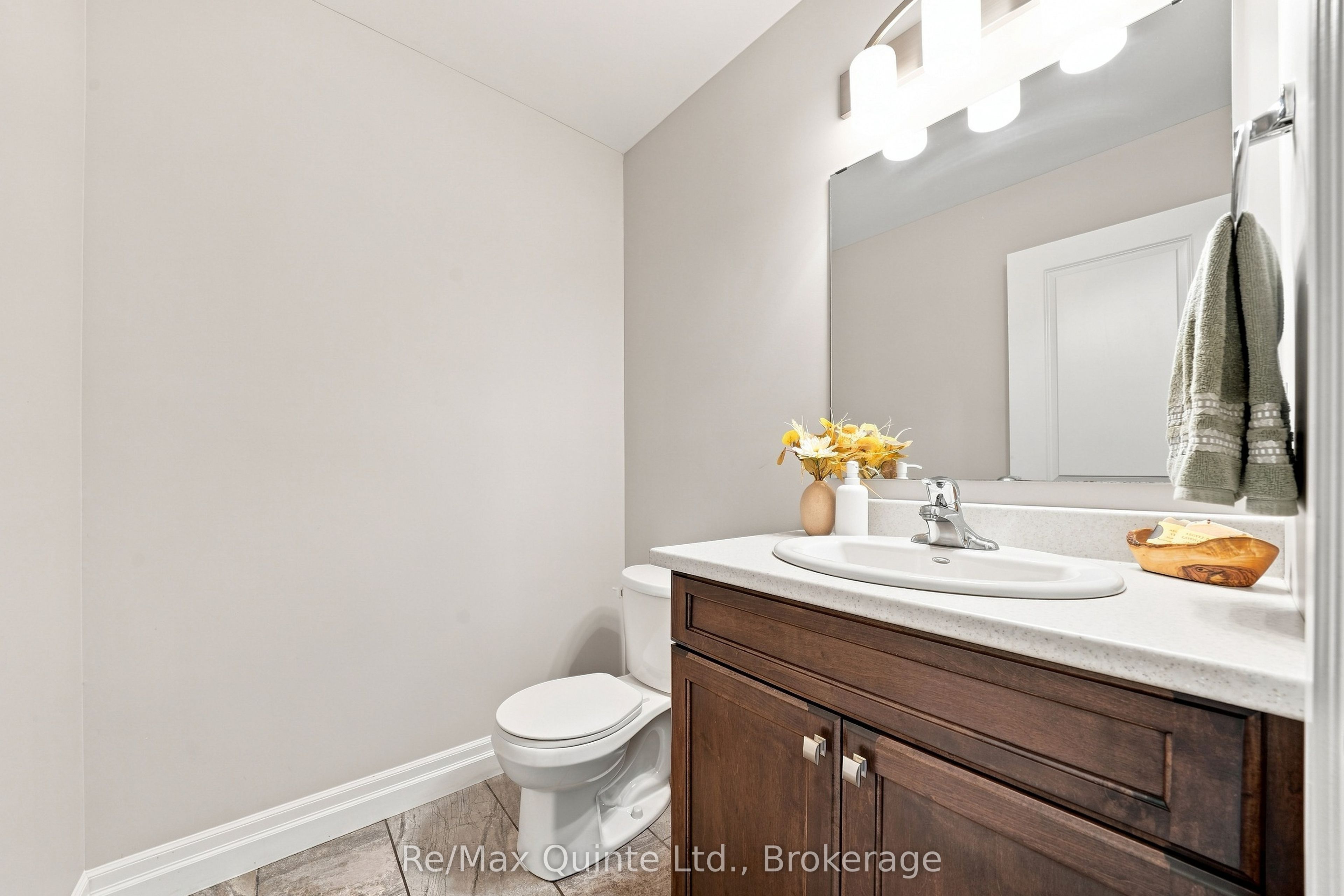 53 Aspen Drive Property Photo 8