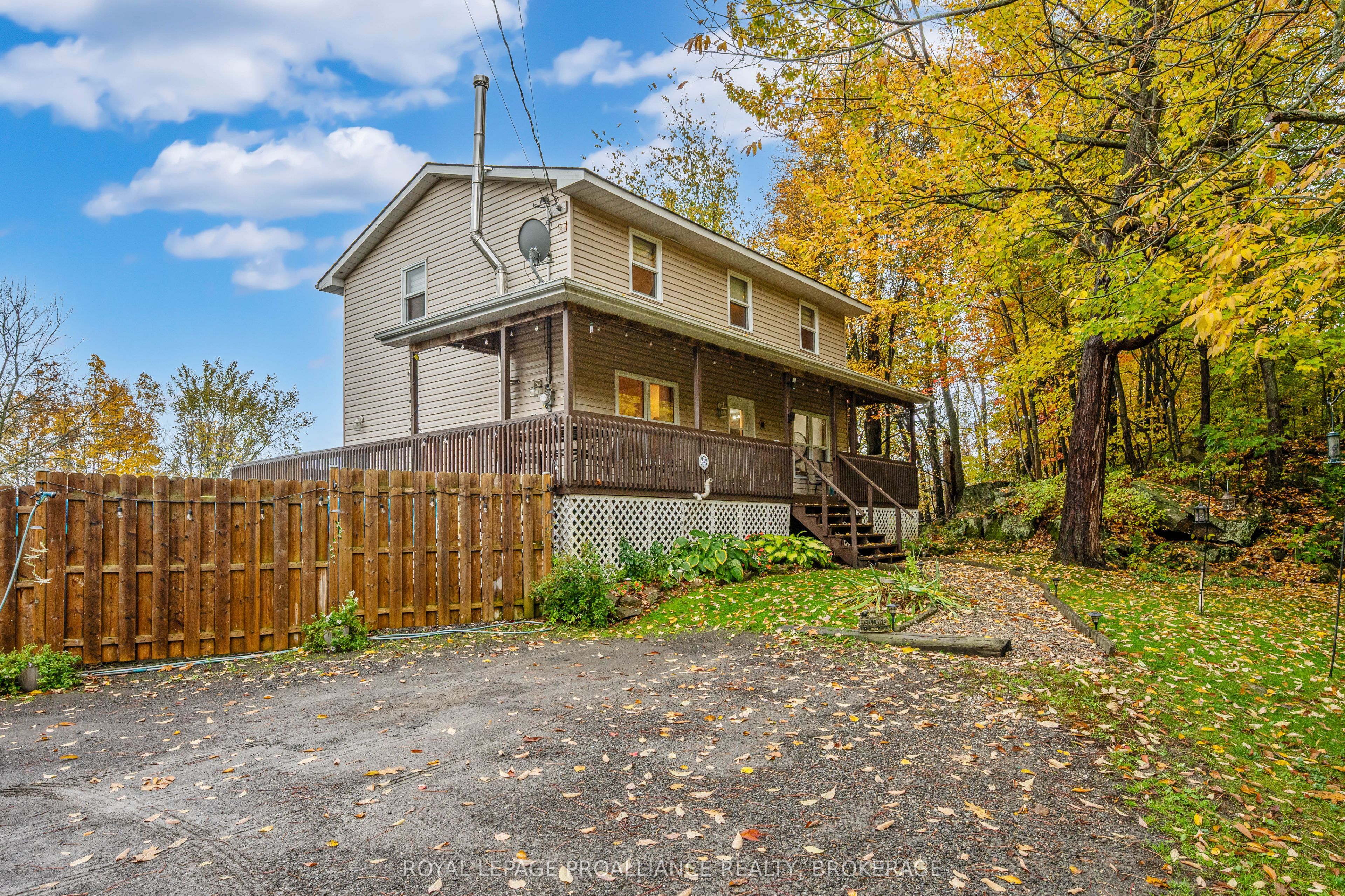 435 County Road 2 E Property Photo 2
