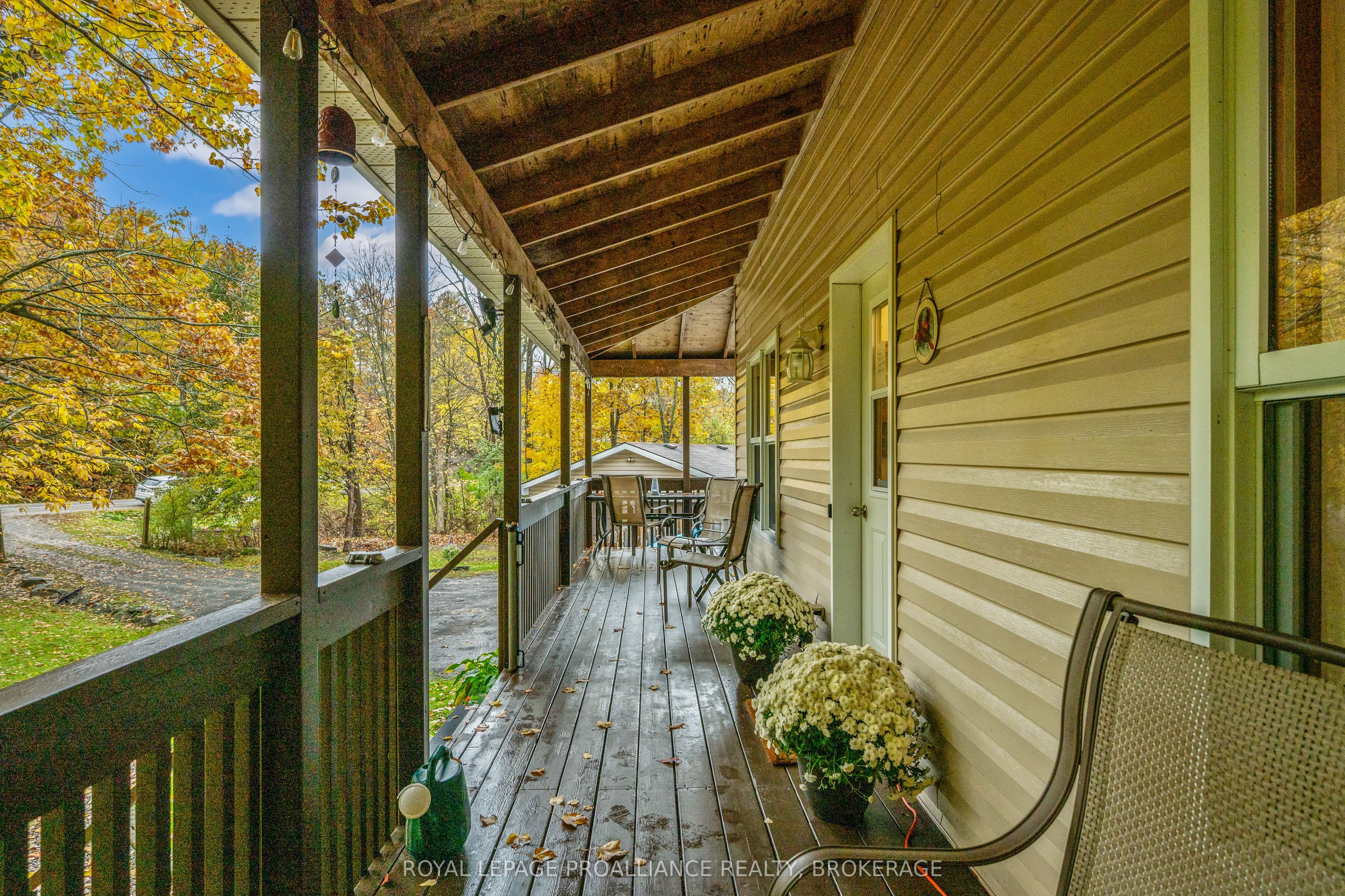 435 County Road 2 E Property Photo 6