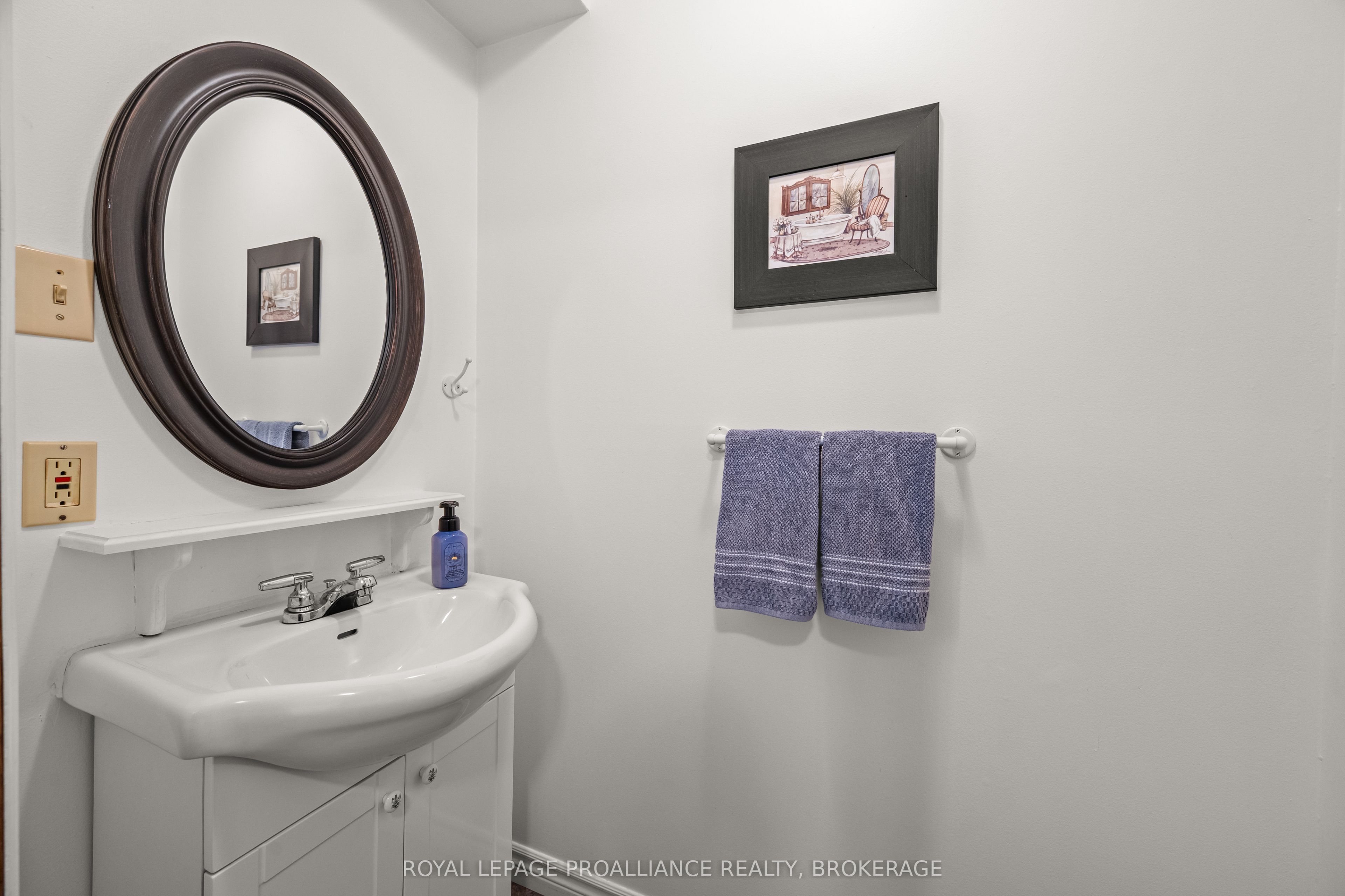 435 County Road 2 E Property Photo 20