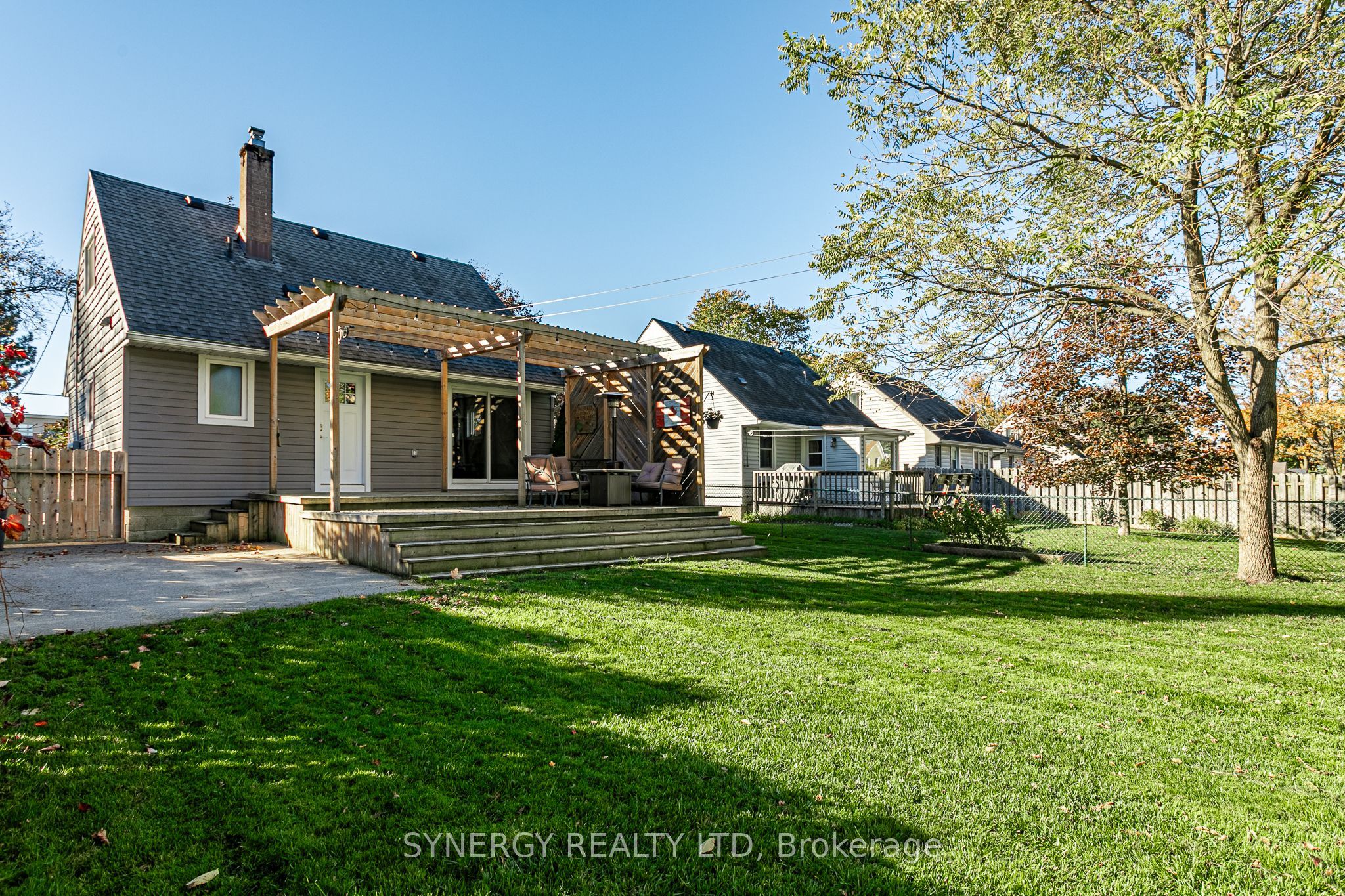 554 Brunswick Street Property Photo 5