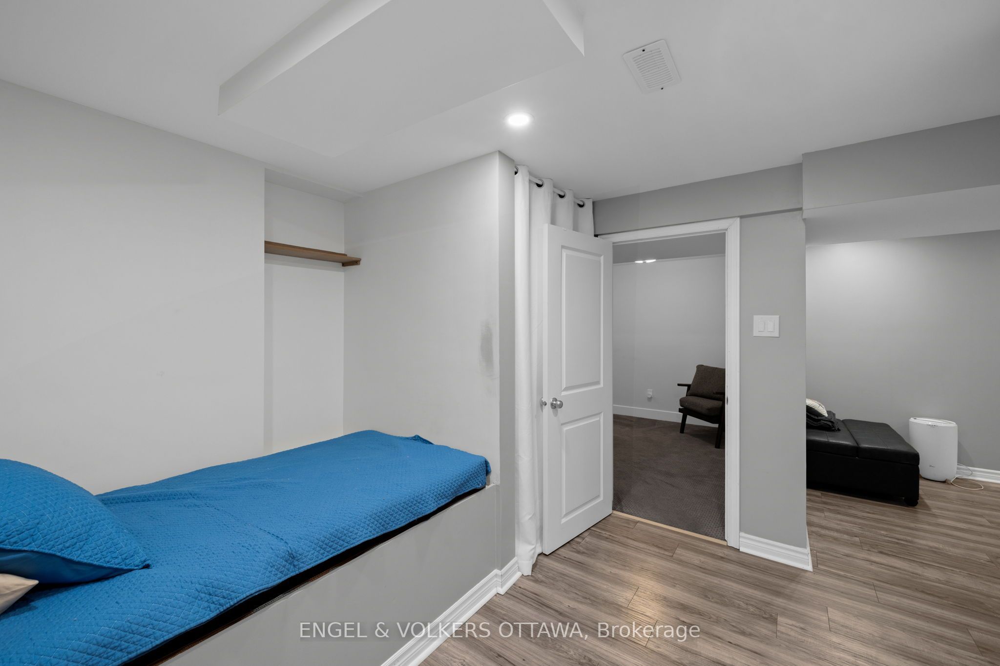 538 Silverbell Crescent Property Photo 22