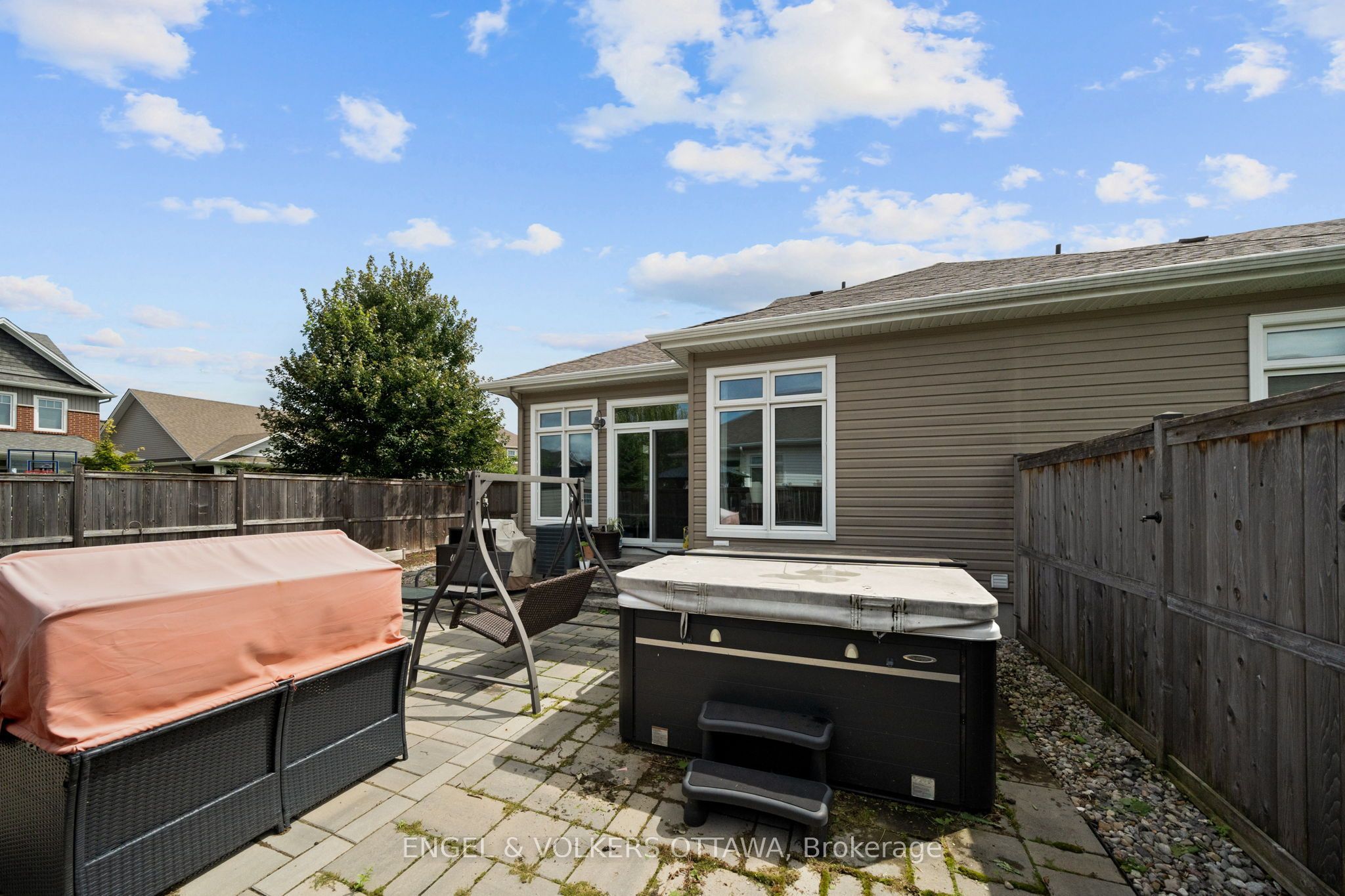538 Silverbell Crescent Property Photo 29
