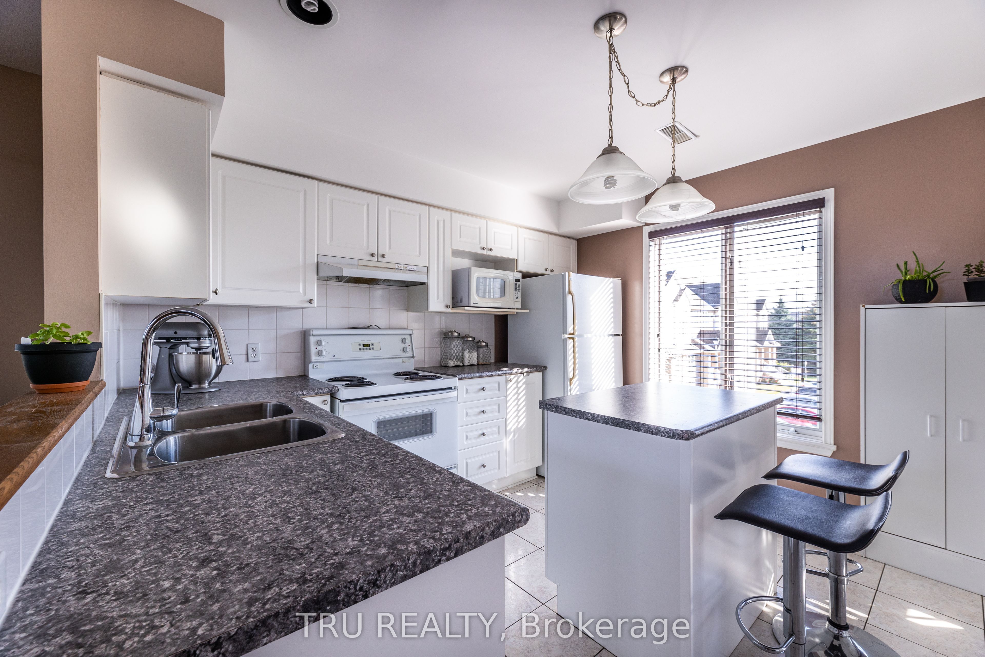 1707 Blohm Drive Property Photo 10
