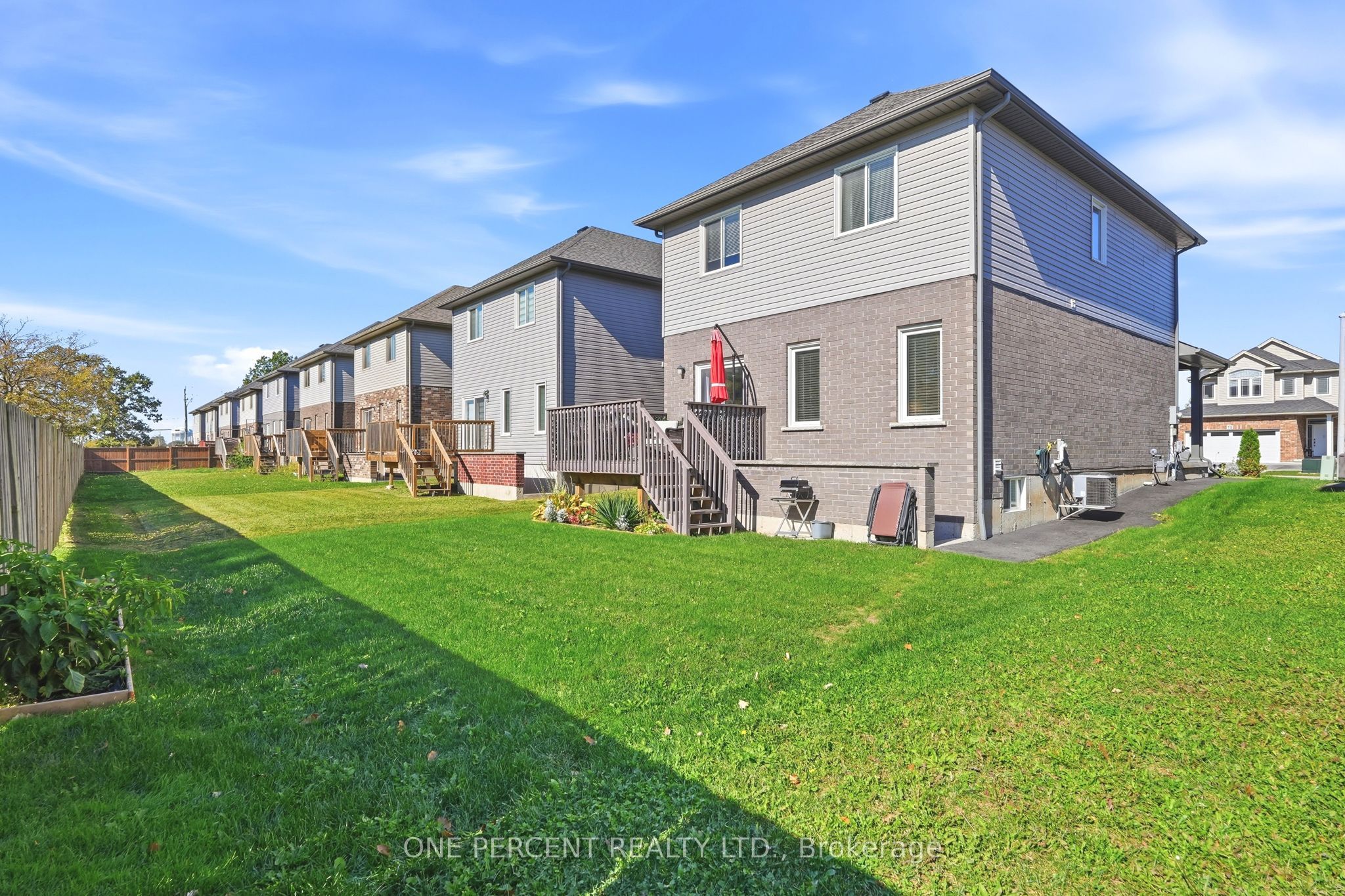 71 Laurent Avenue Property Photo 30