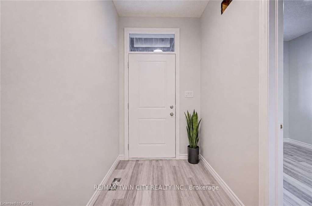 44 Main Street 19 Property Photo 5