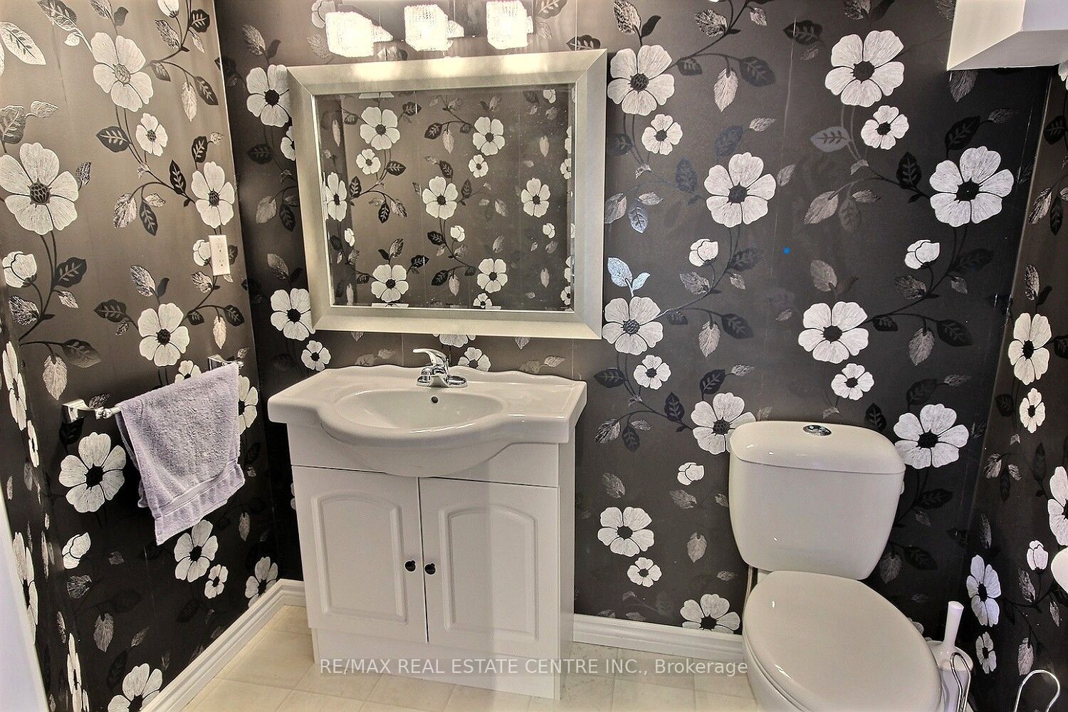 755 Willow Road Property Photo 24