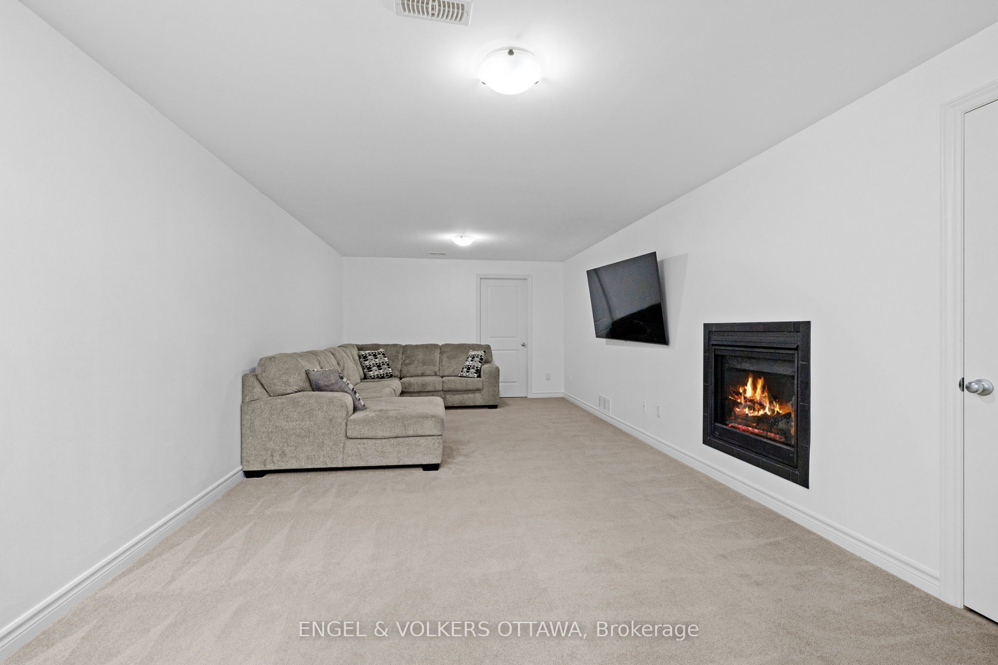 280 Wood Acres Grove Property Photo 30