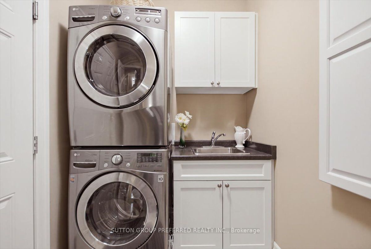 725 Eagletrace Drive 63 Property Photo 12