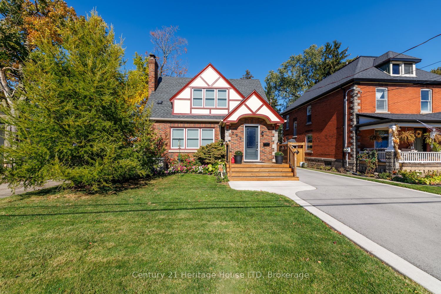 222 Phipps Street Property Photo 1