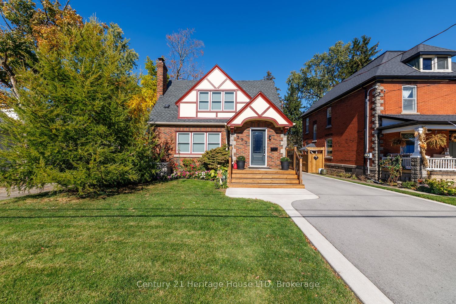 222 Phipps Street Property Photo 7