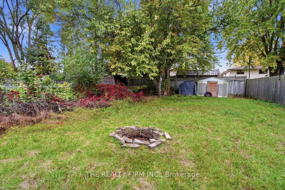 195-197 Southfield Drive Property Photo 26