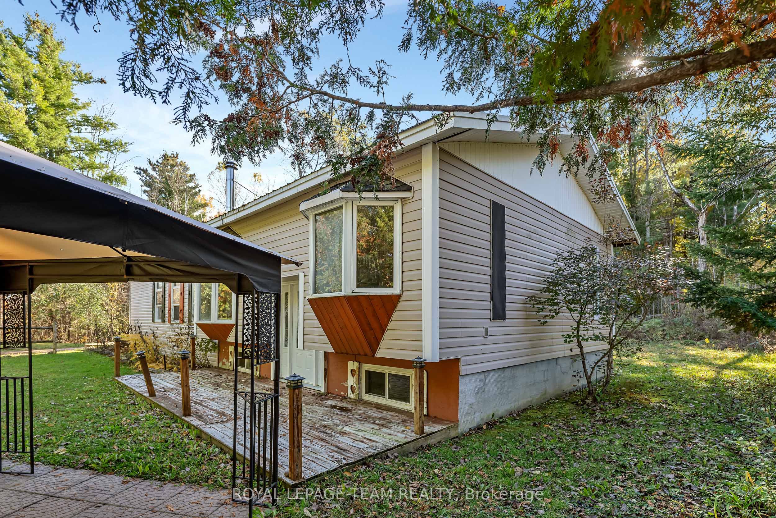 641 Harper Road Property Photo 3