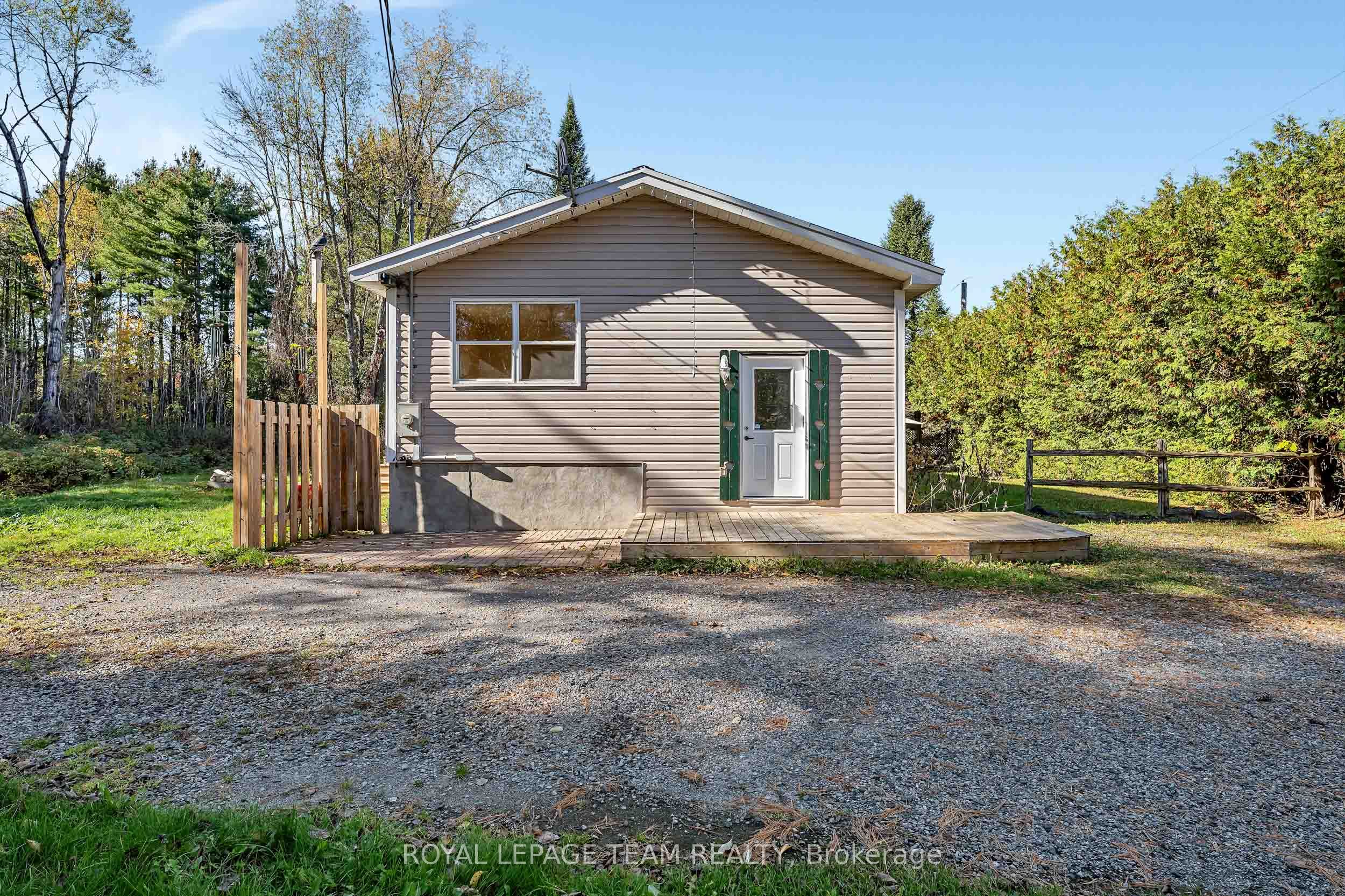 641 Harper Road Property Photo 5