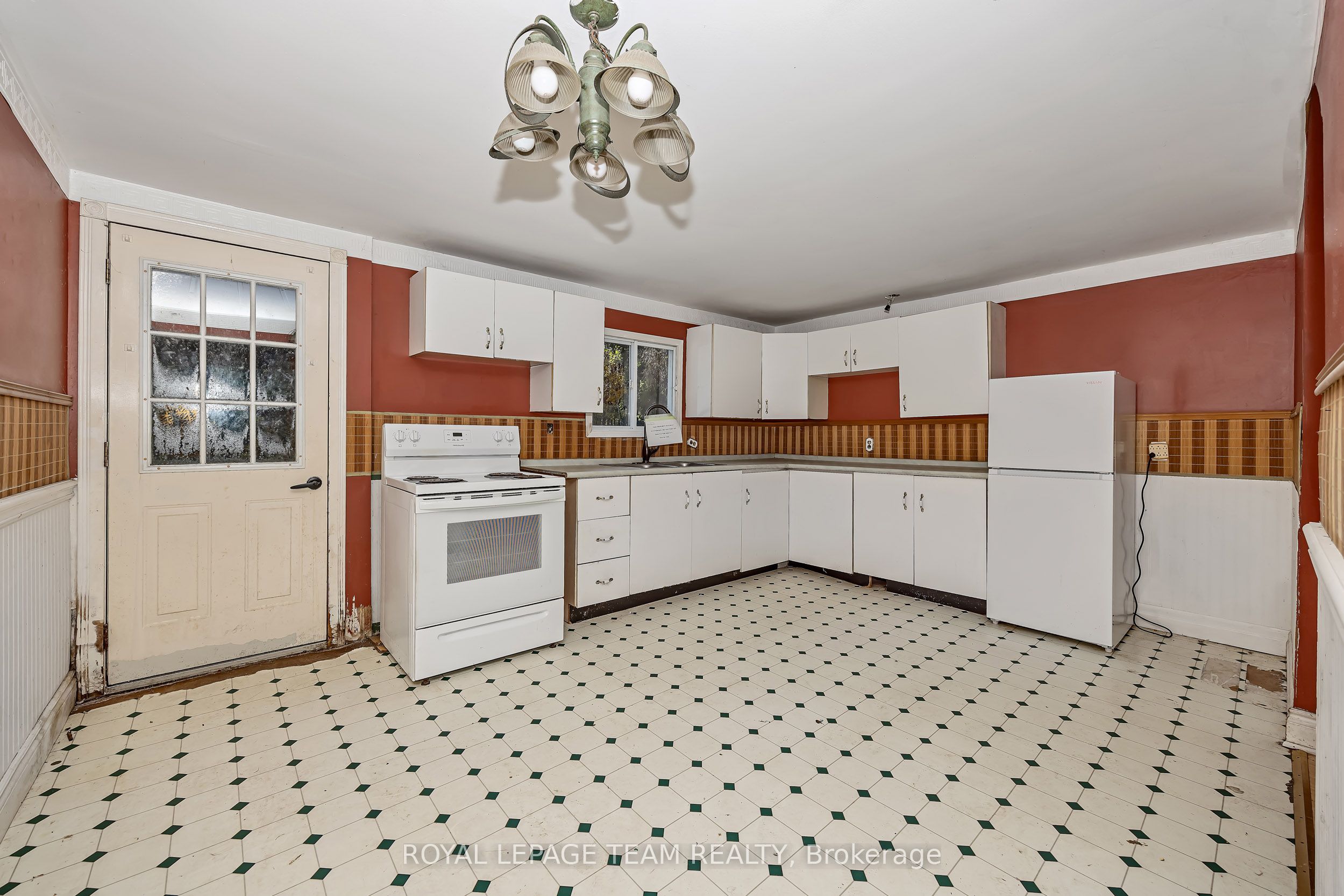 641 Harper Road Property Photo 15