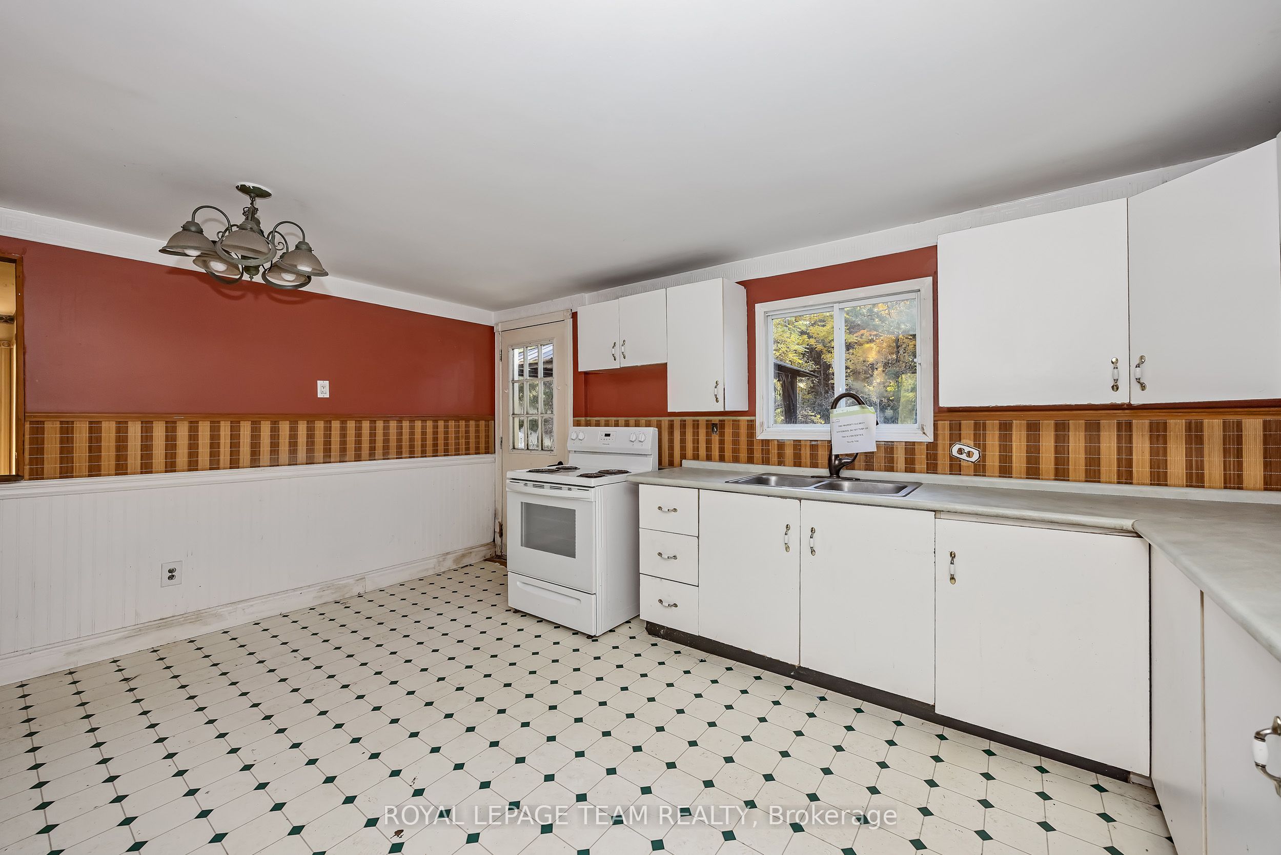 641 Harper Road Property Photo 16