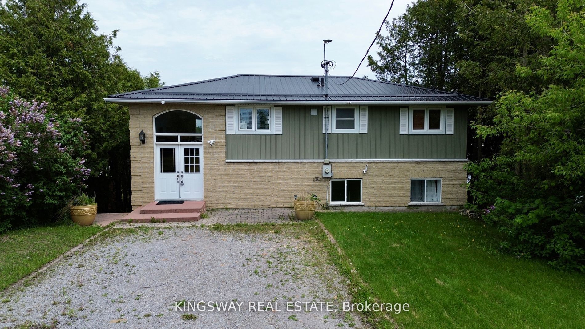 18 Mitchellview Road Property Photo 3