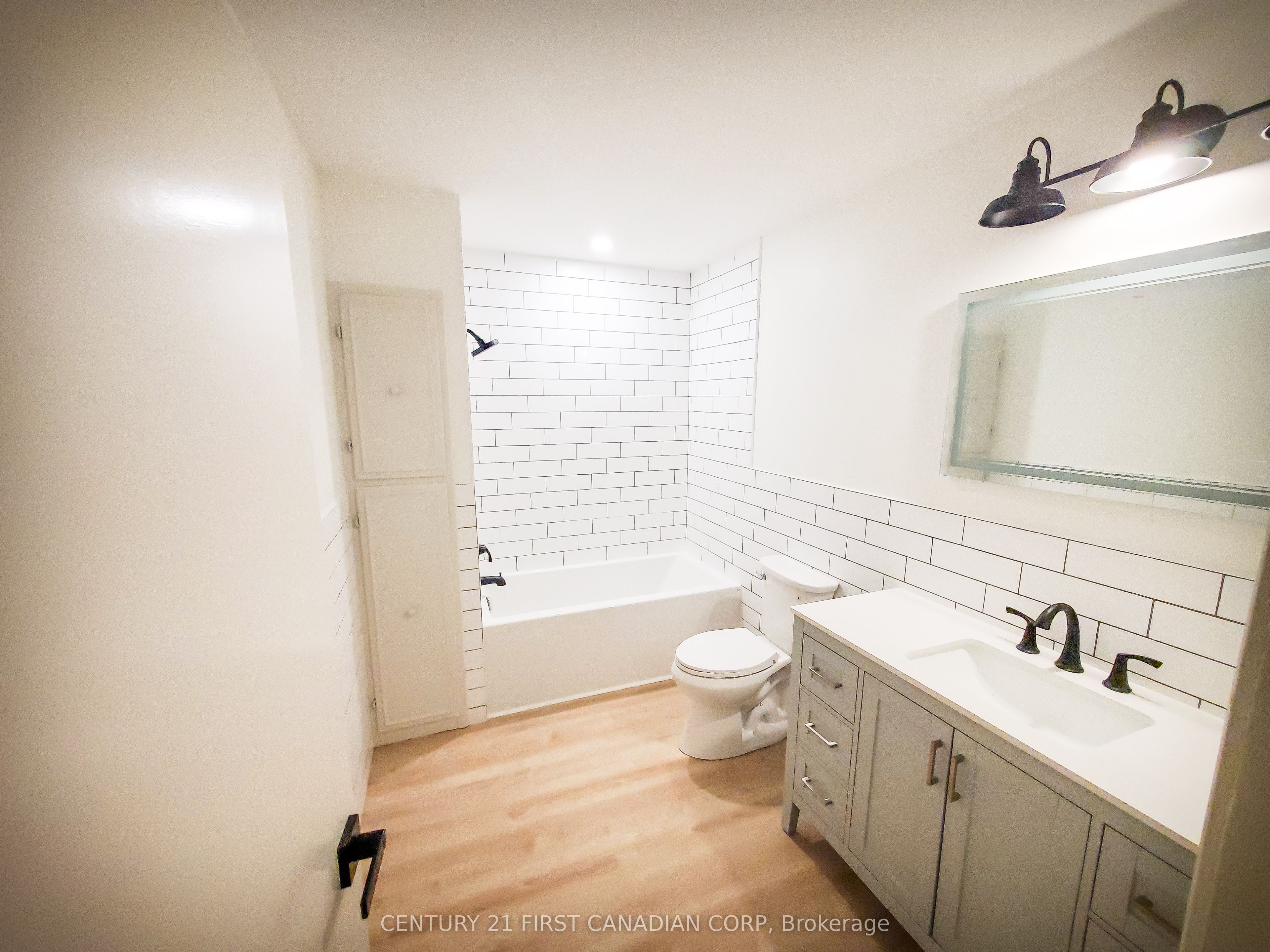29 Ford Crescent Upper Property Photo 11