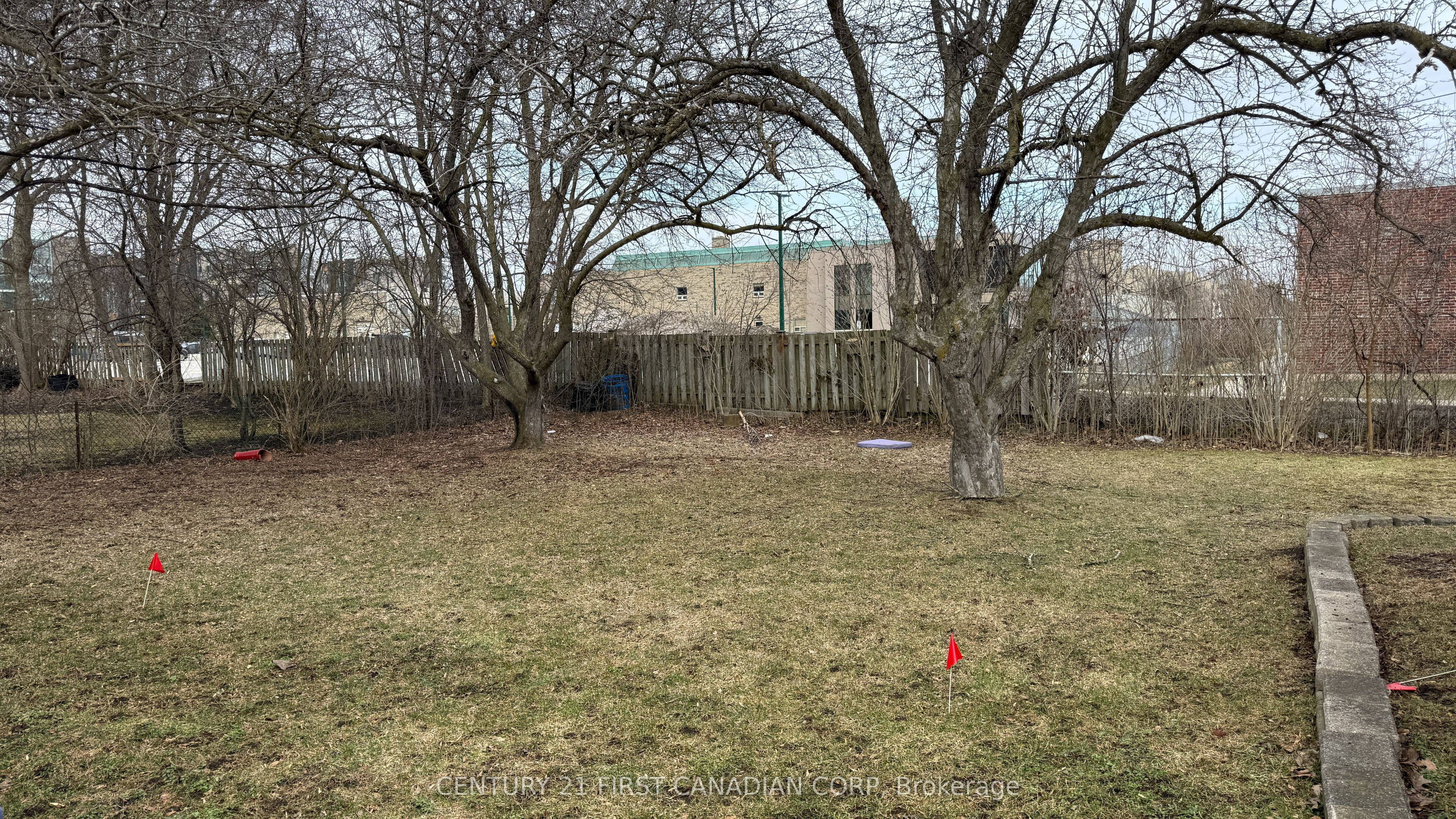 29 Ford Crescent Upper Property Photo 12