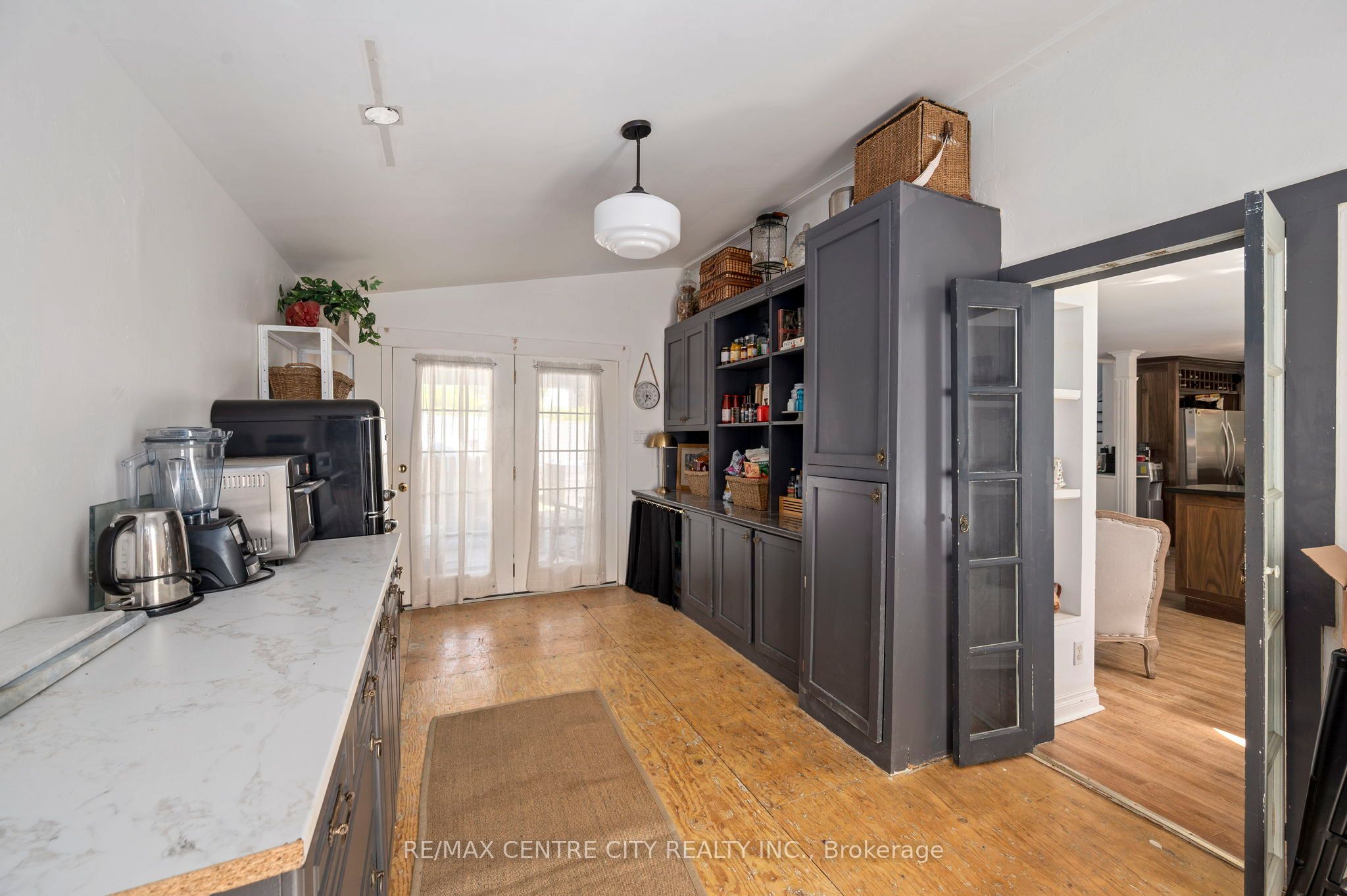 337 George Street Property Photo 13