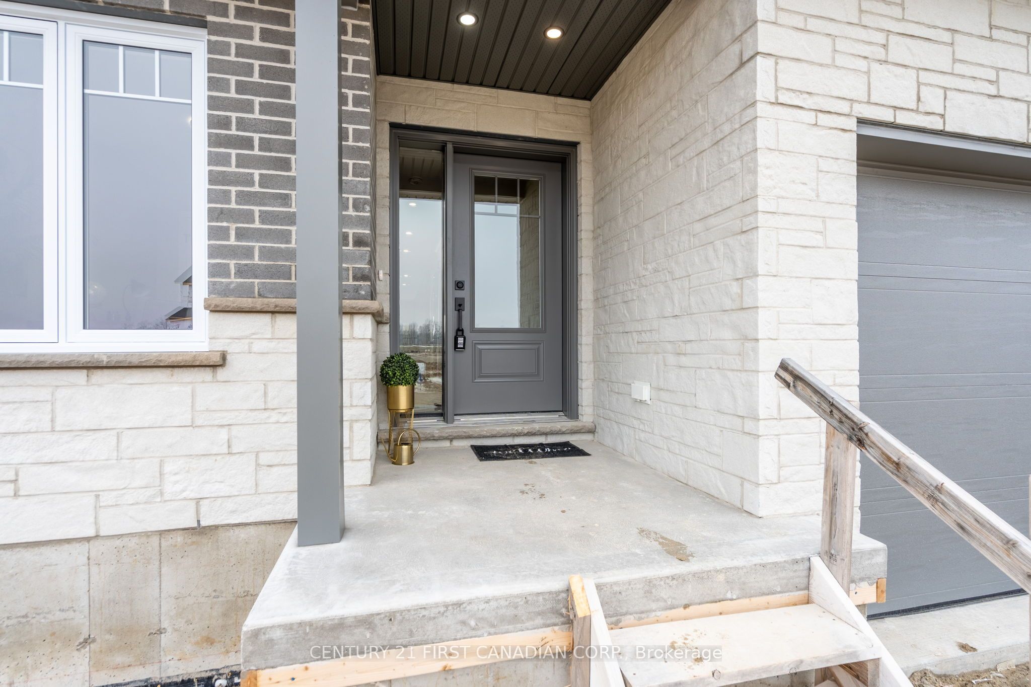 44 Postma Crescent Property Photo 4