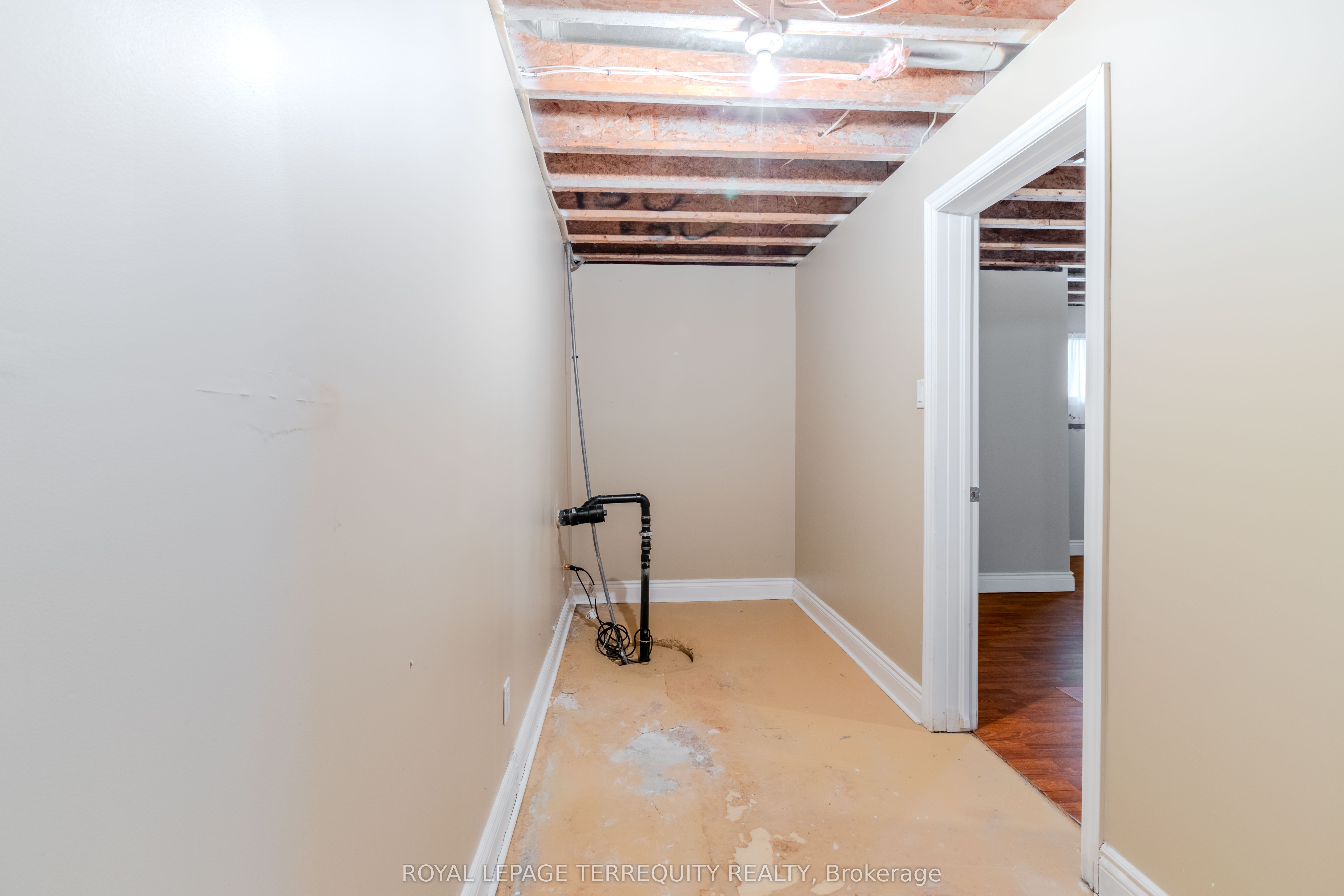 591 Du Parc Road Property Photo 25