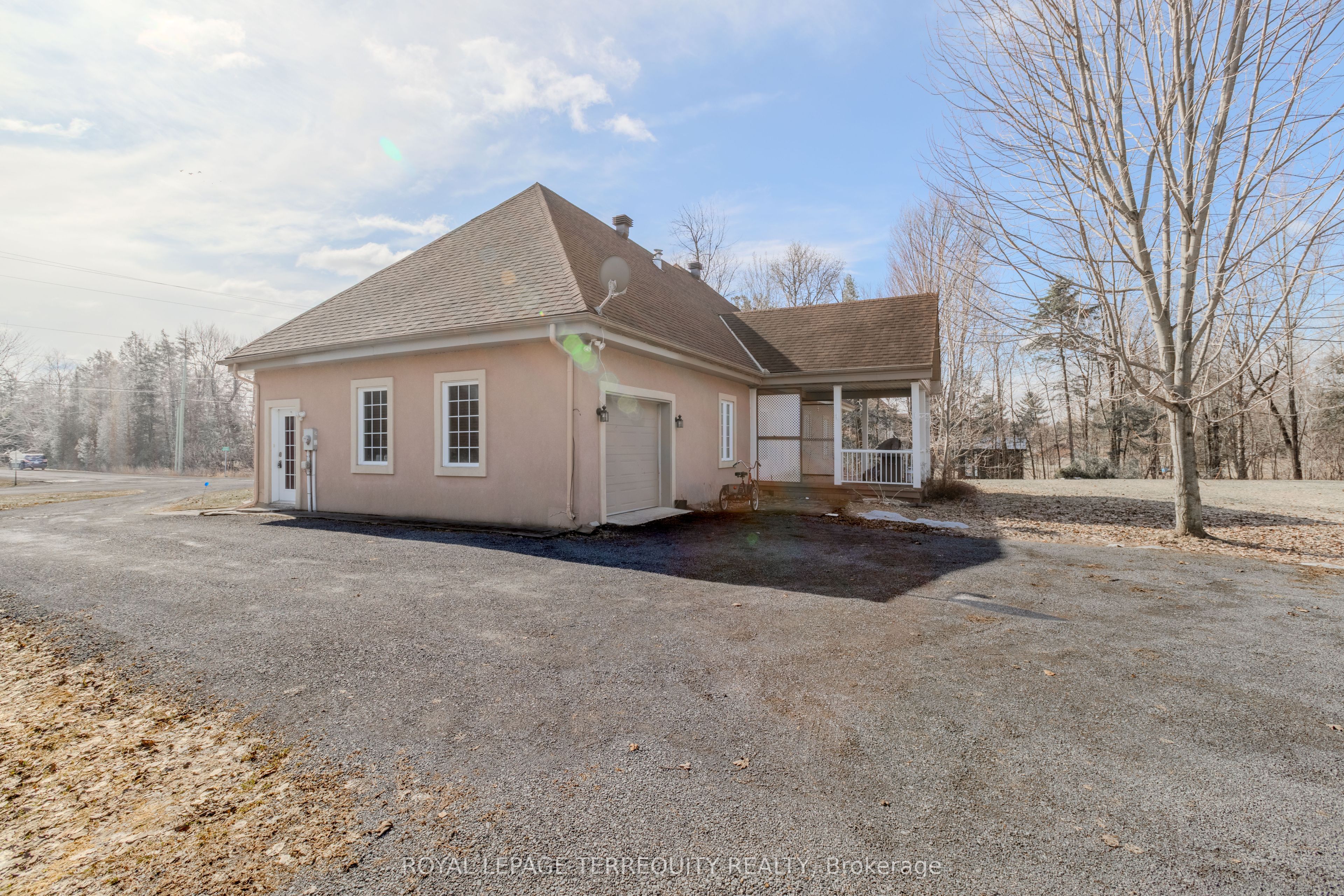 591 Du Parc Road Property Photo 33