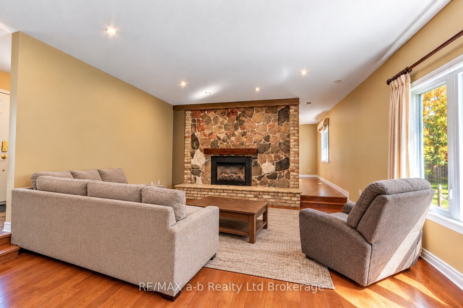 36067 Third Line Property Photo 17