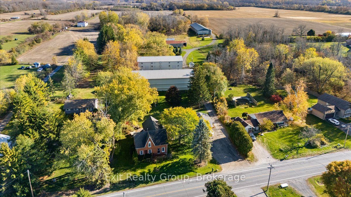 2421 County Road 3 Property Photo 2