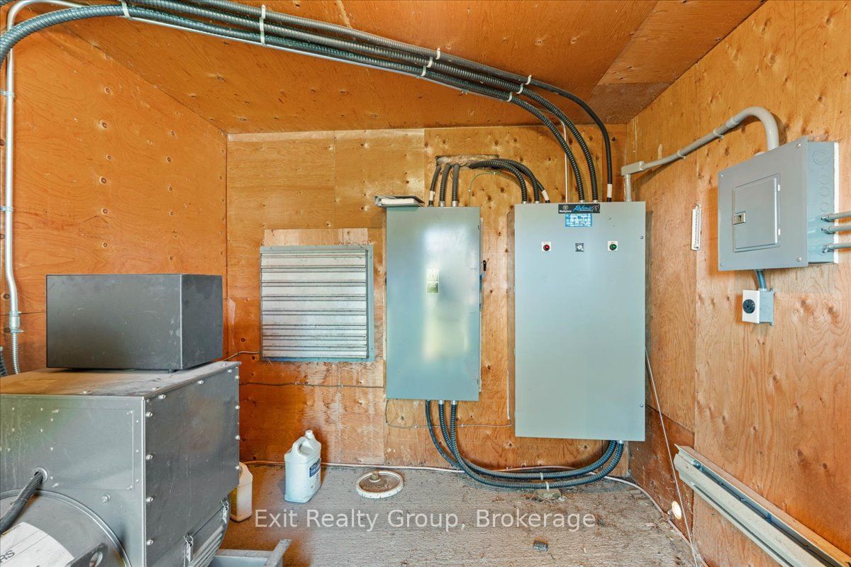 2421 County Road 3 Property Photo 18
