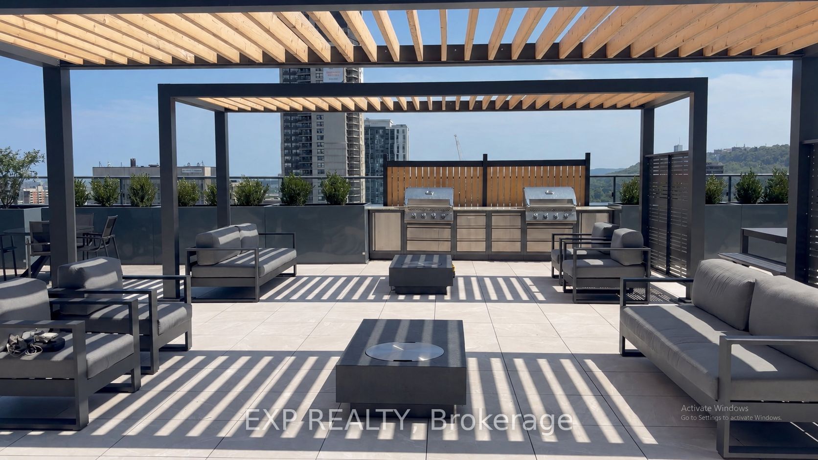 75 James Street S 1604 Property Photo 27