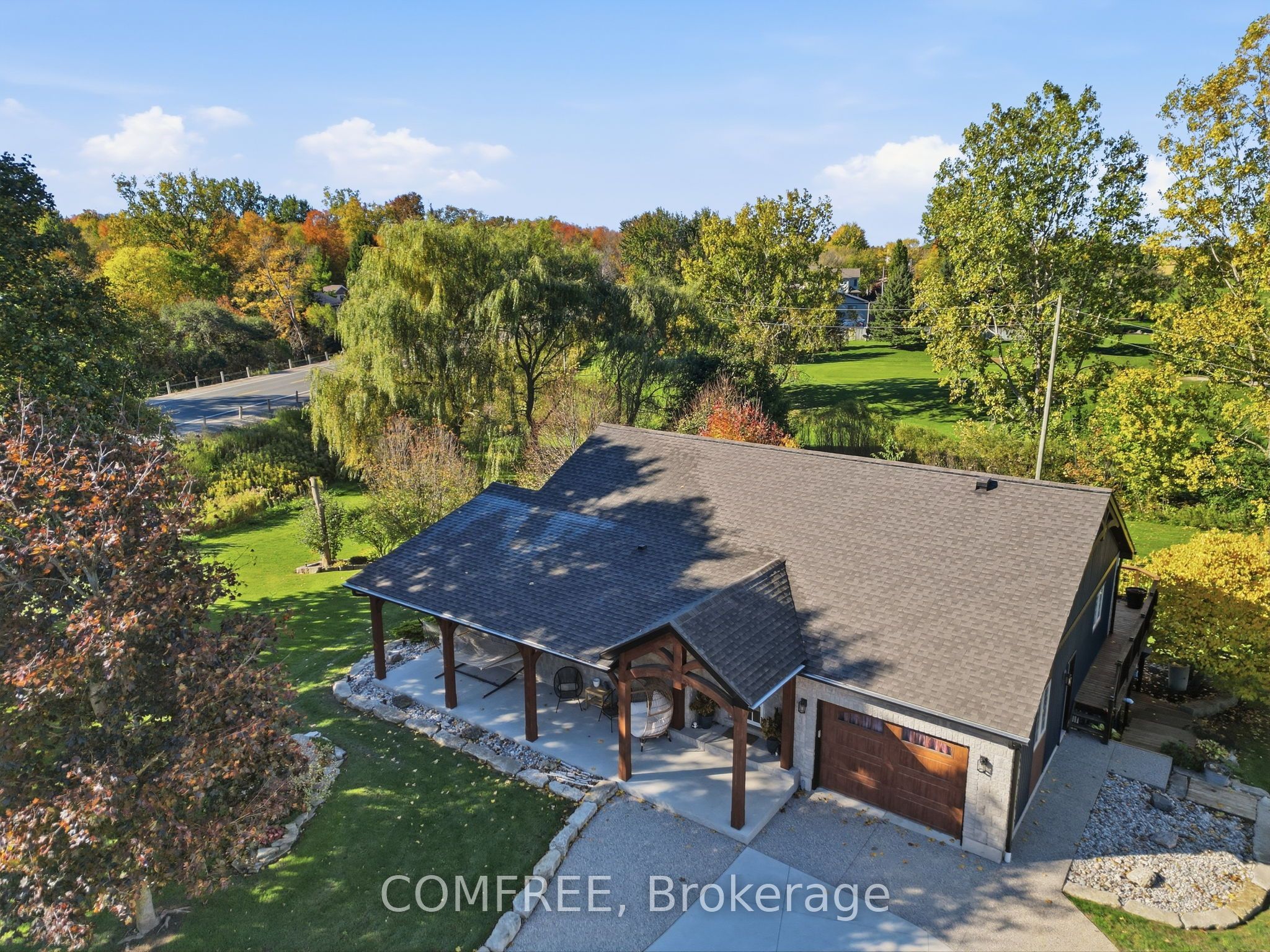 15104 Elginfield Road Property Photo 1