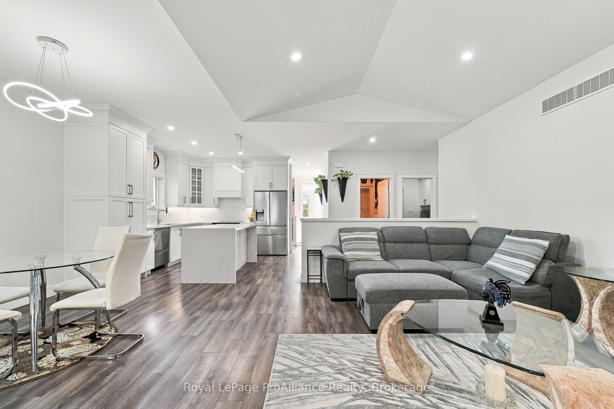46 Birchmount Street Property Photo 11