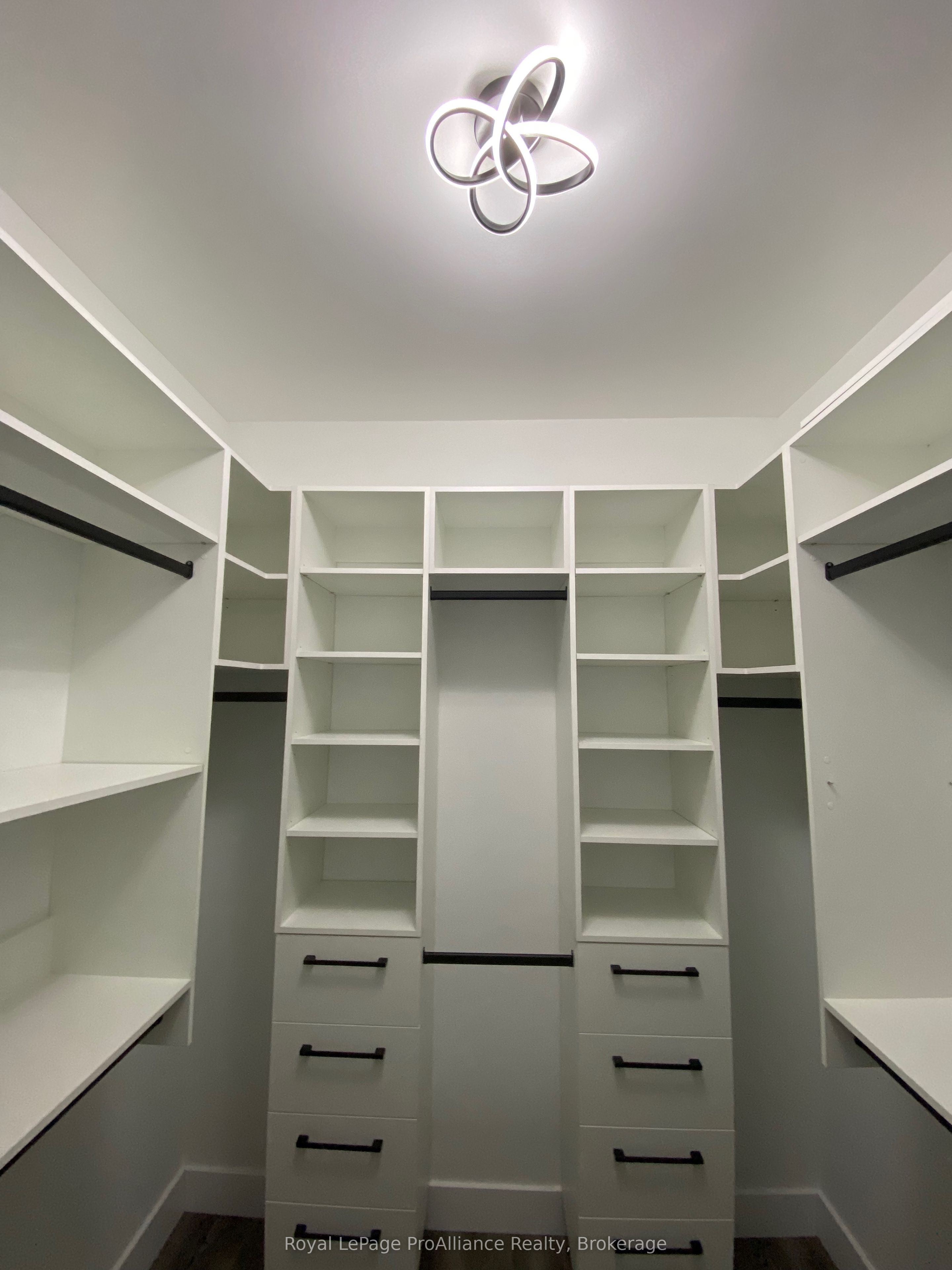 46 Birchmount Street Property Photo 23