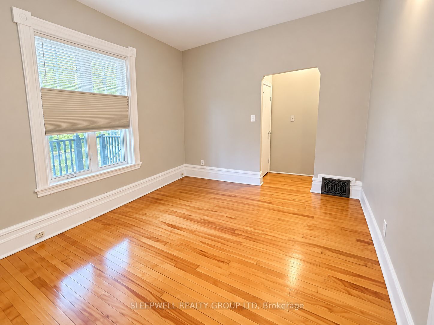 389 Daly Avenue 1 Property Photo 8