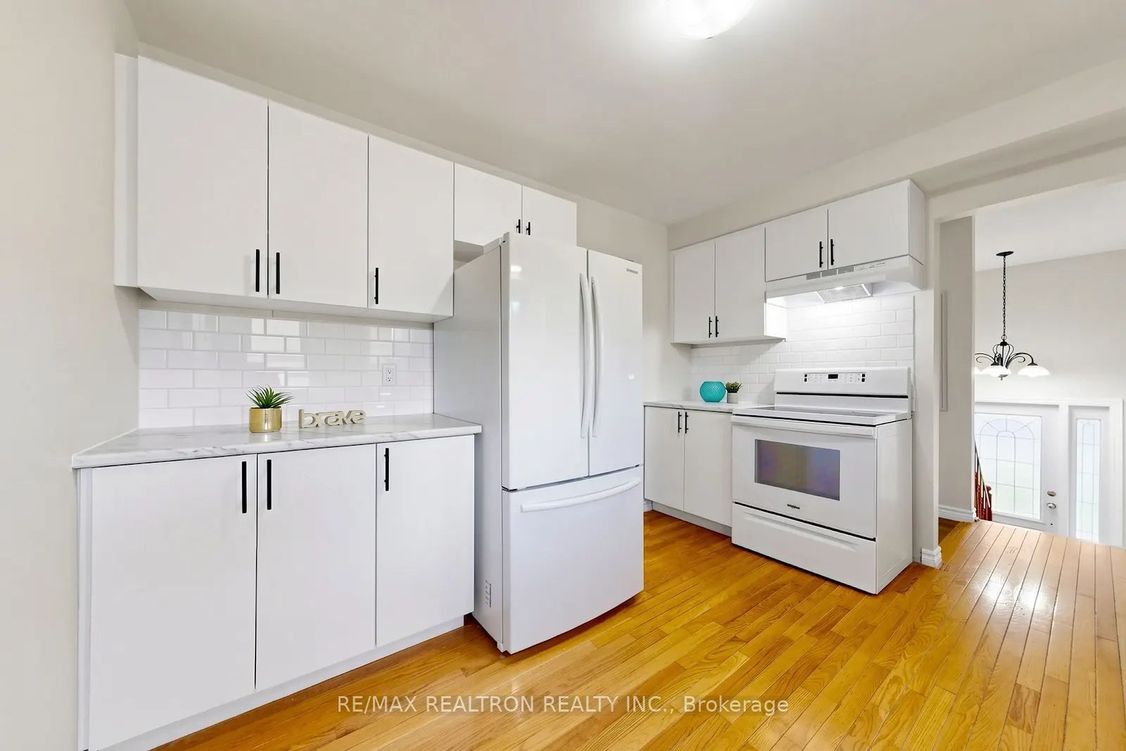 938 Whitefield Drive Property Photo 12