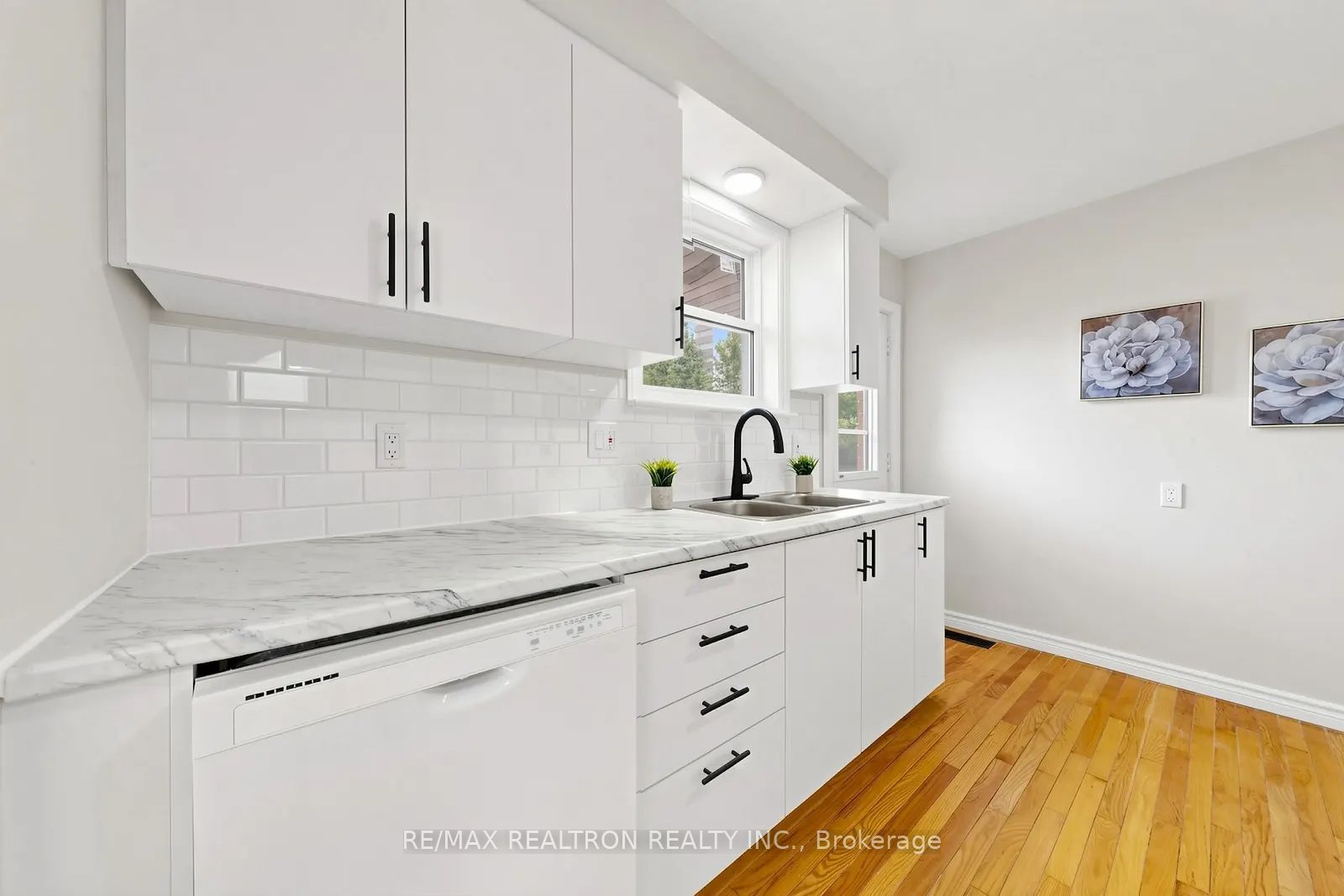 938 Whitefield Drive Property Photo 16