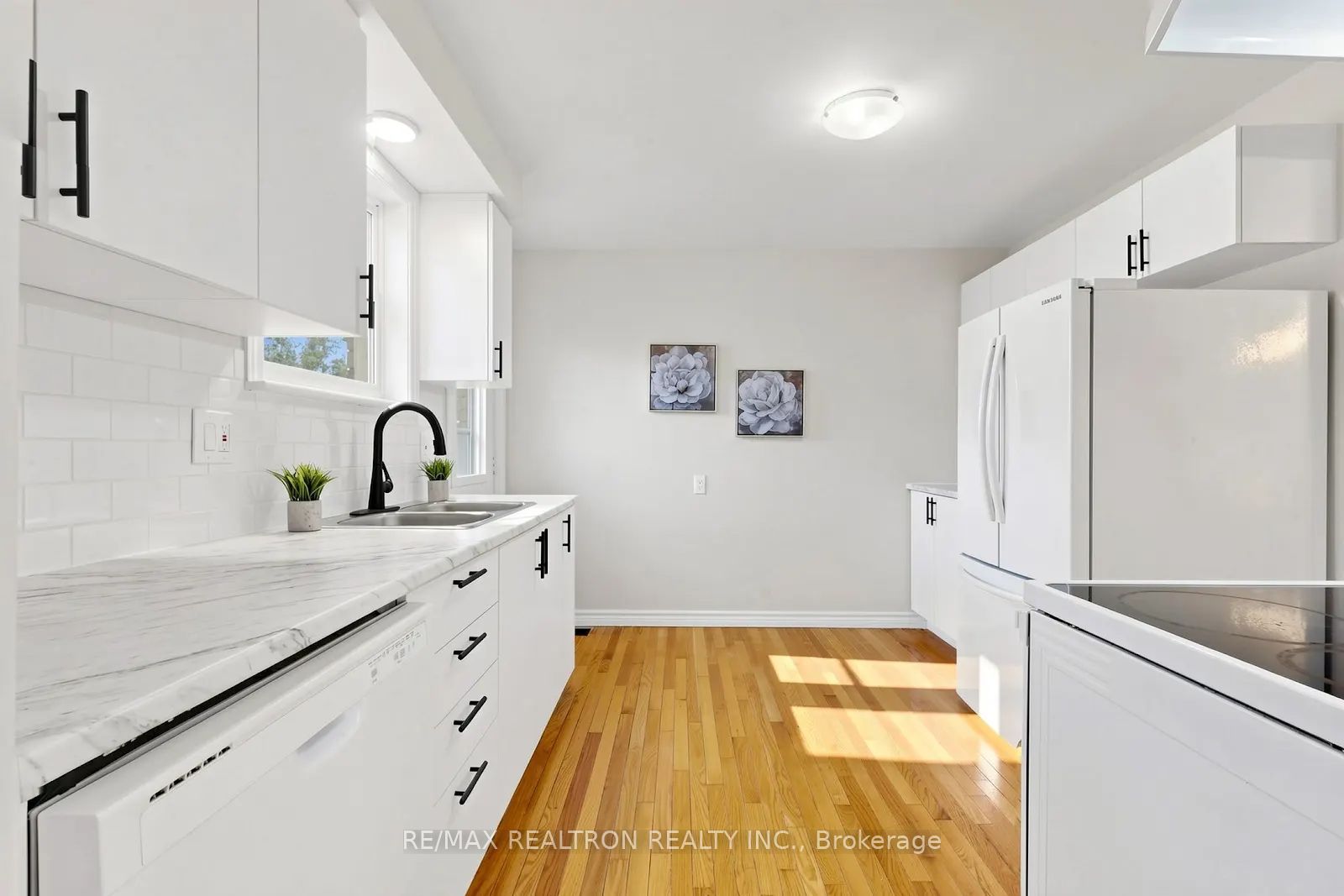938 Whitefield Drive Property Photo 17
