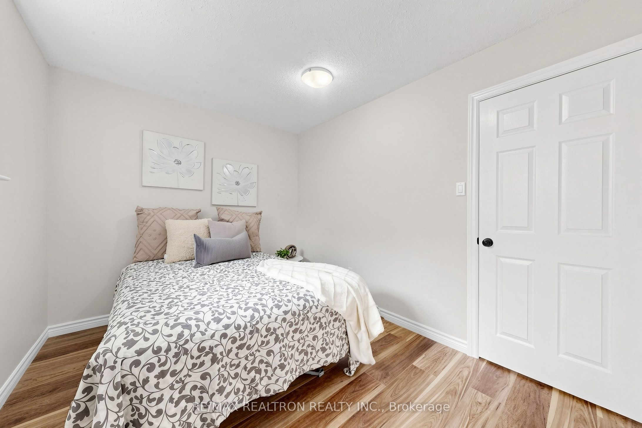 938 Whitefield Drive Property Photo 25