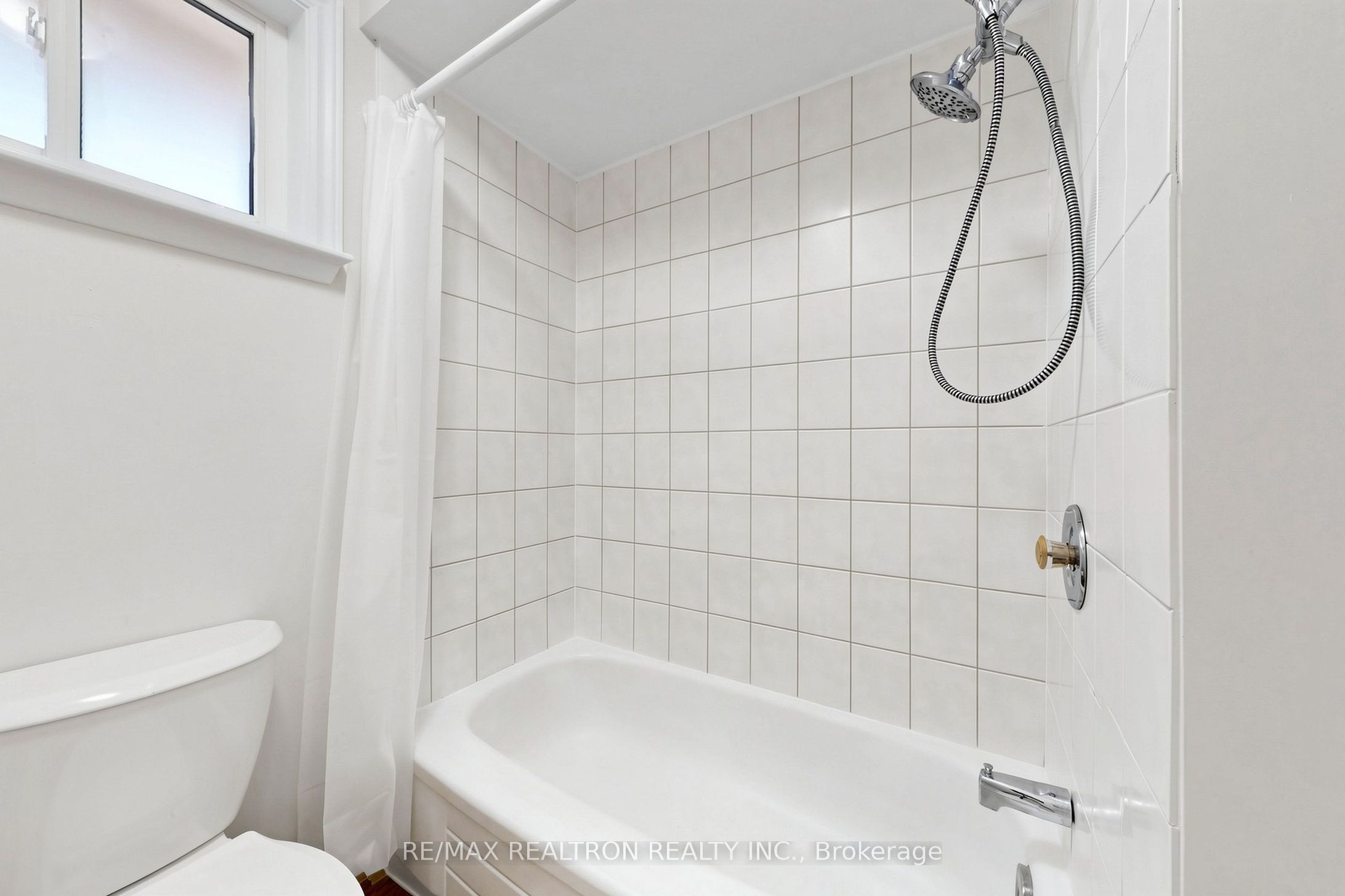 938 Whitefield Drive Property Photo 27