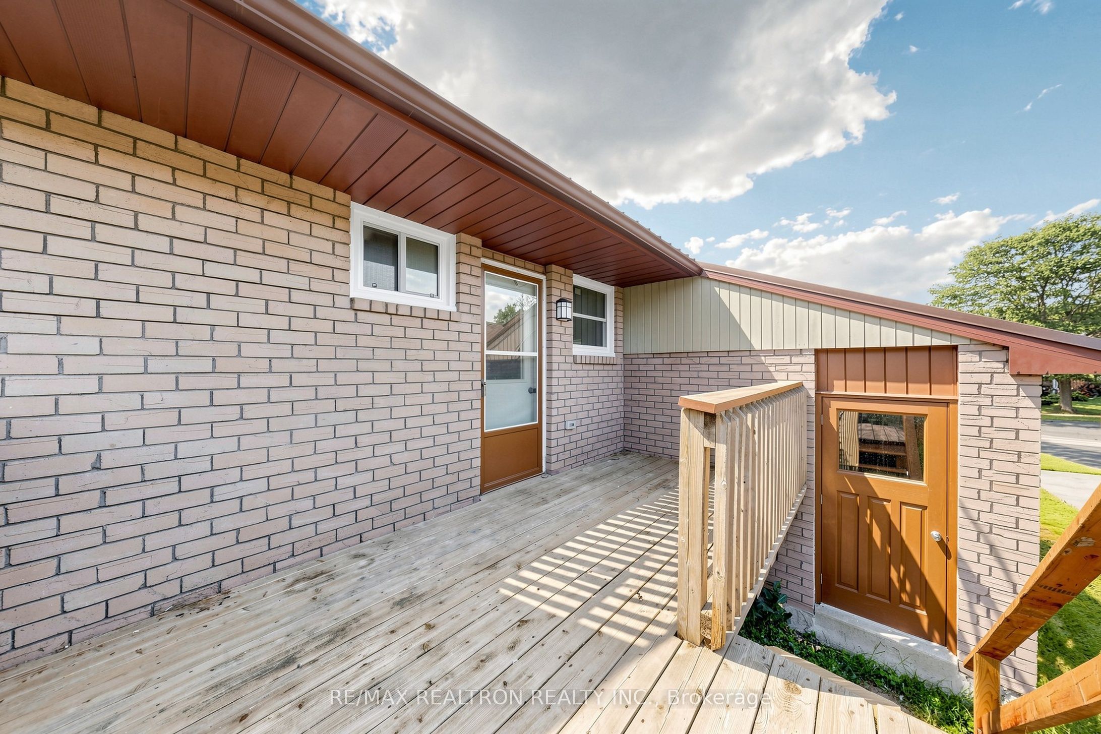 938 Whitefield Drive Property Photo 40